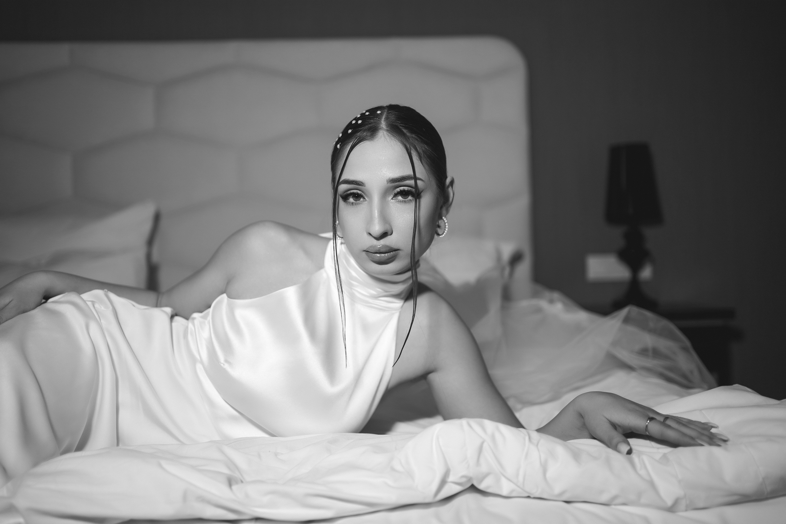 Утро невесты Алины в Графском парке. Свадебный фотограф в Ростове-на-Дону. Таинство Крещения и Венчания, семейные фотосессии. Алёна Чёботова