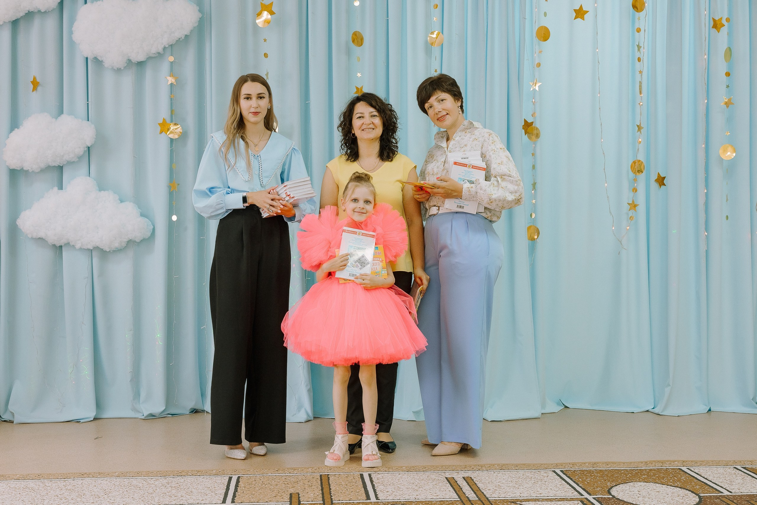 Выпускной в ДС -29. Выпускные альбомы Натальи Бутко: Новороссийск, Анапа, Геленджик