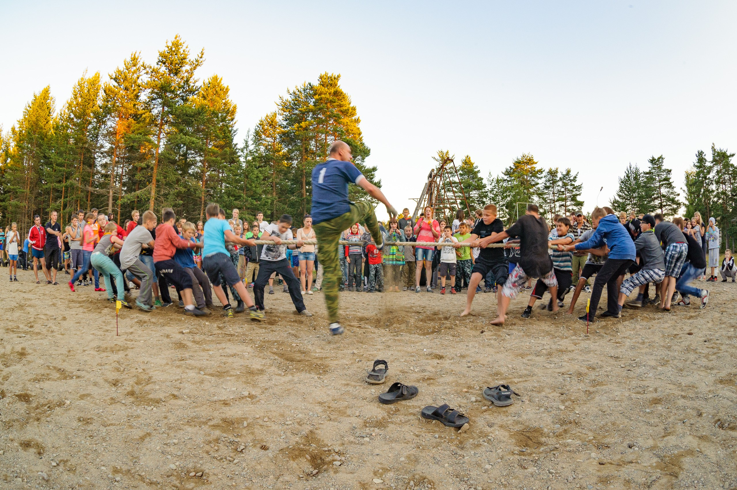 Летние тренировочные сборы Школы Боевых Искусств «МОН» 2013, перетягивали каната