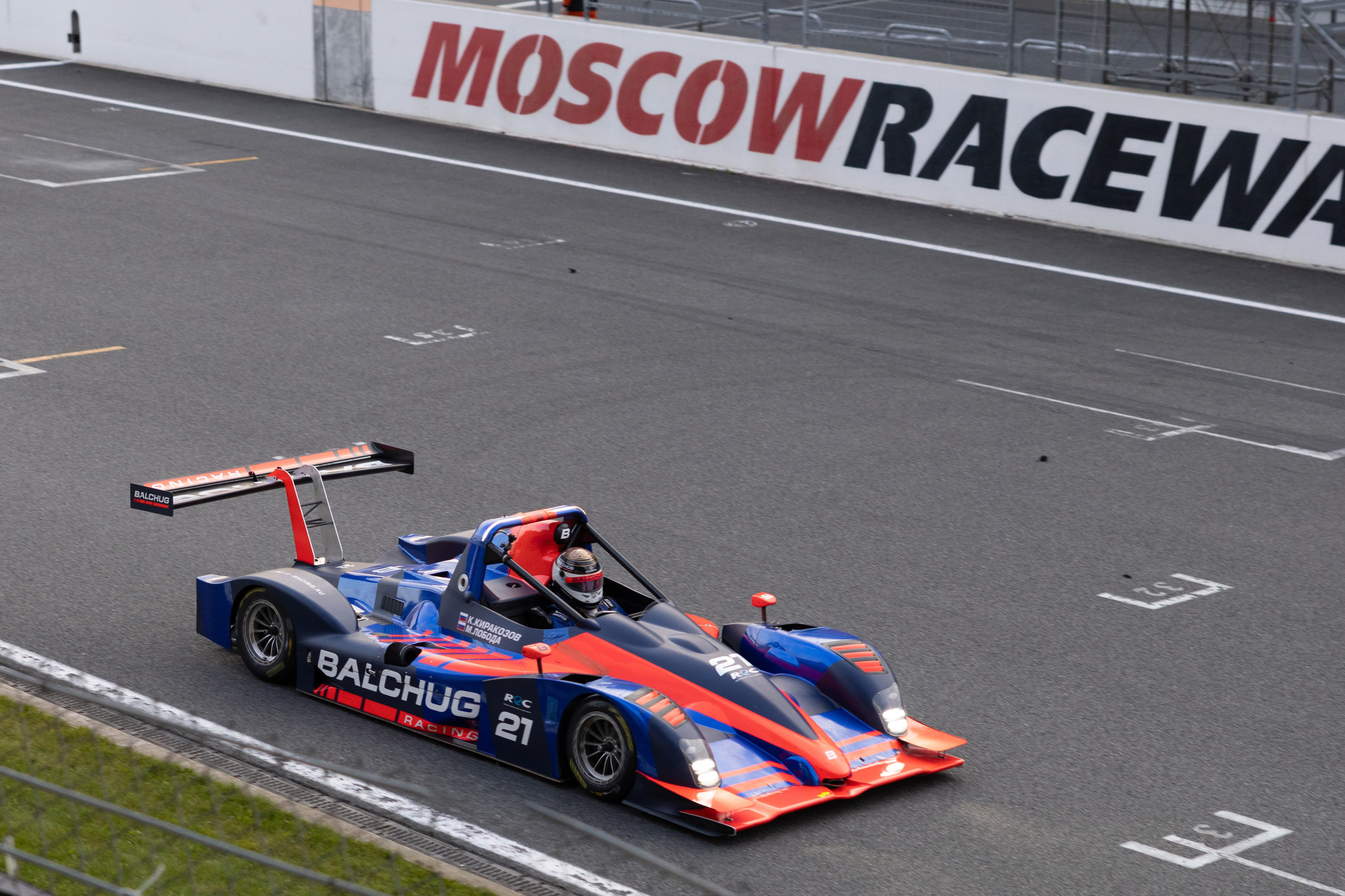 500 верст на Moscow Raceway. Фотограф Сергей Ловкий
