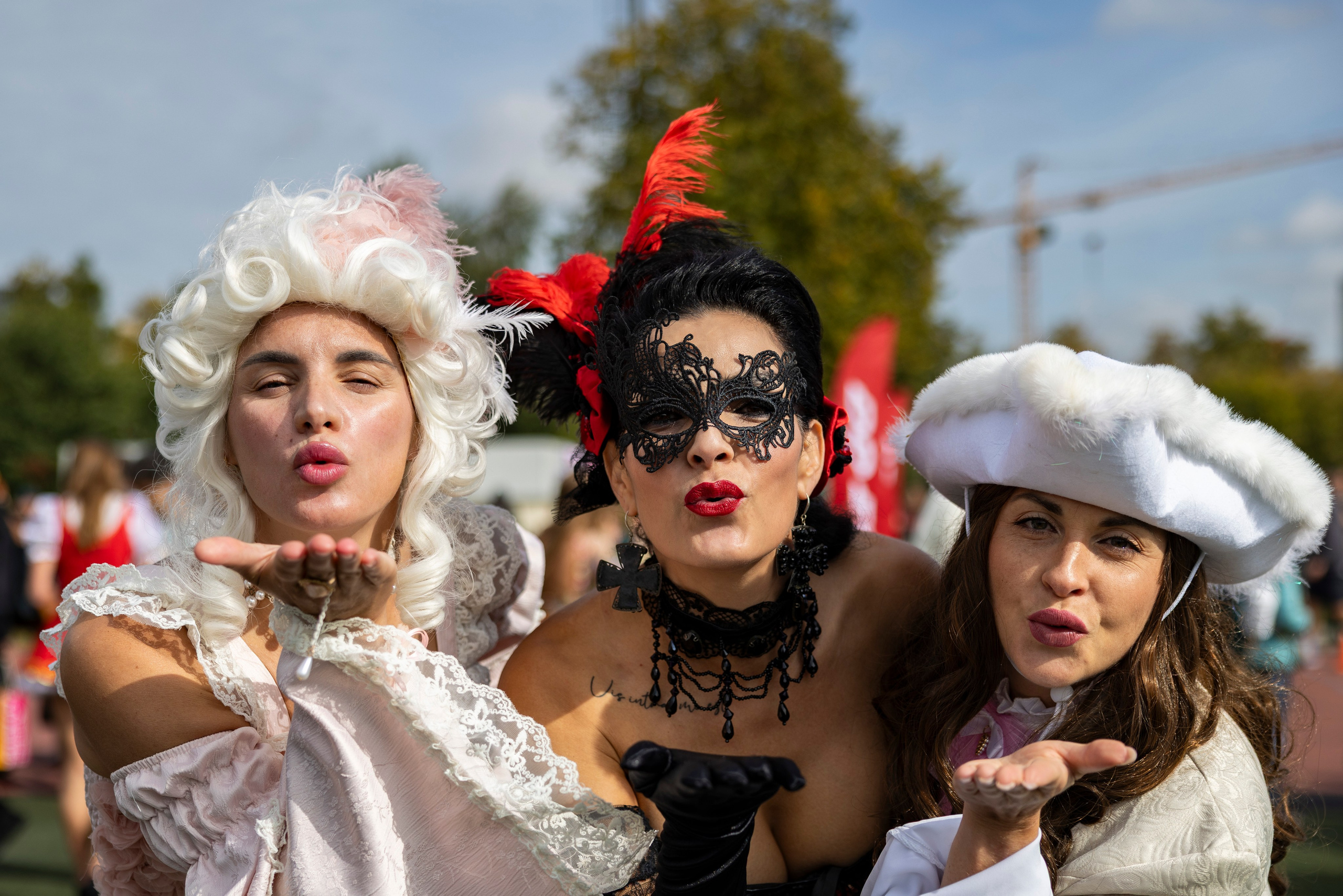 Женский забег на каблуках, 19.09.26. Фотограф Сергей Ловкий
