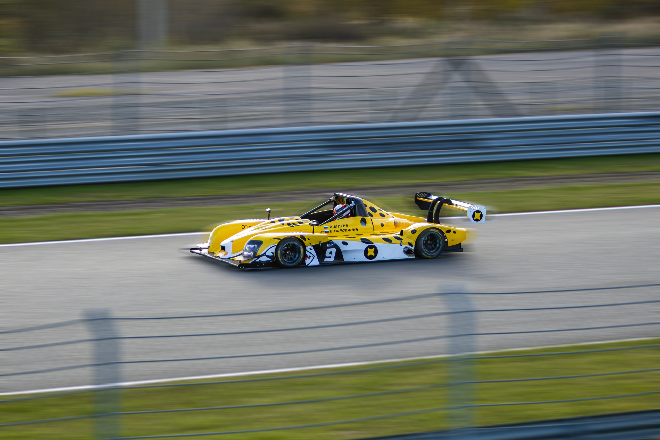 500 верст на Moscow Raceway. Фотограф Сергей Ловкий