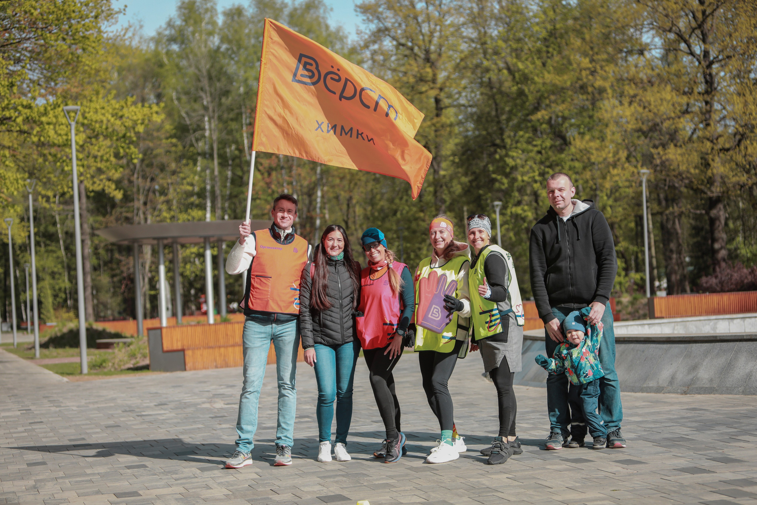 Черно-белый 101 забег 5 вёрст Химки. Фотограф Сергей Ловкий