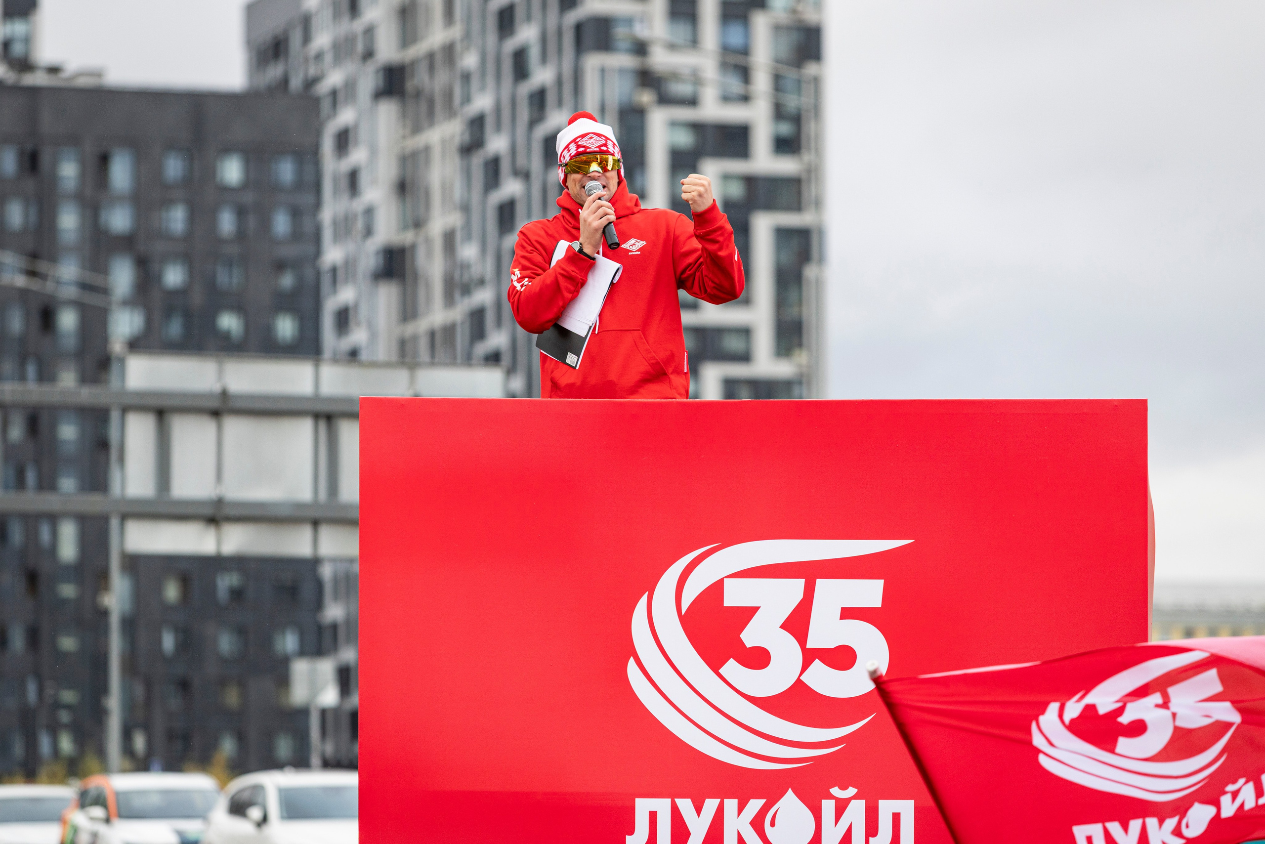 Красно-белый забег, 10.10.26. Фотограф Сергей Ловкий