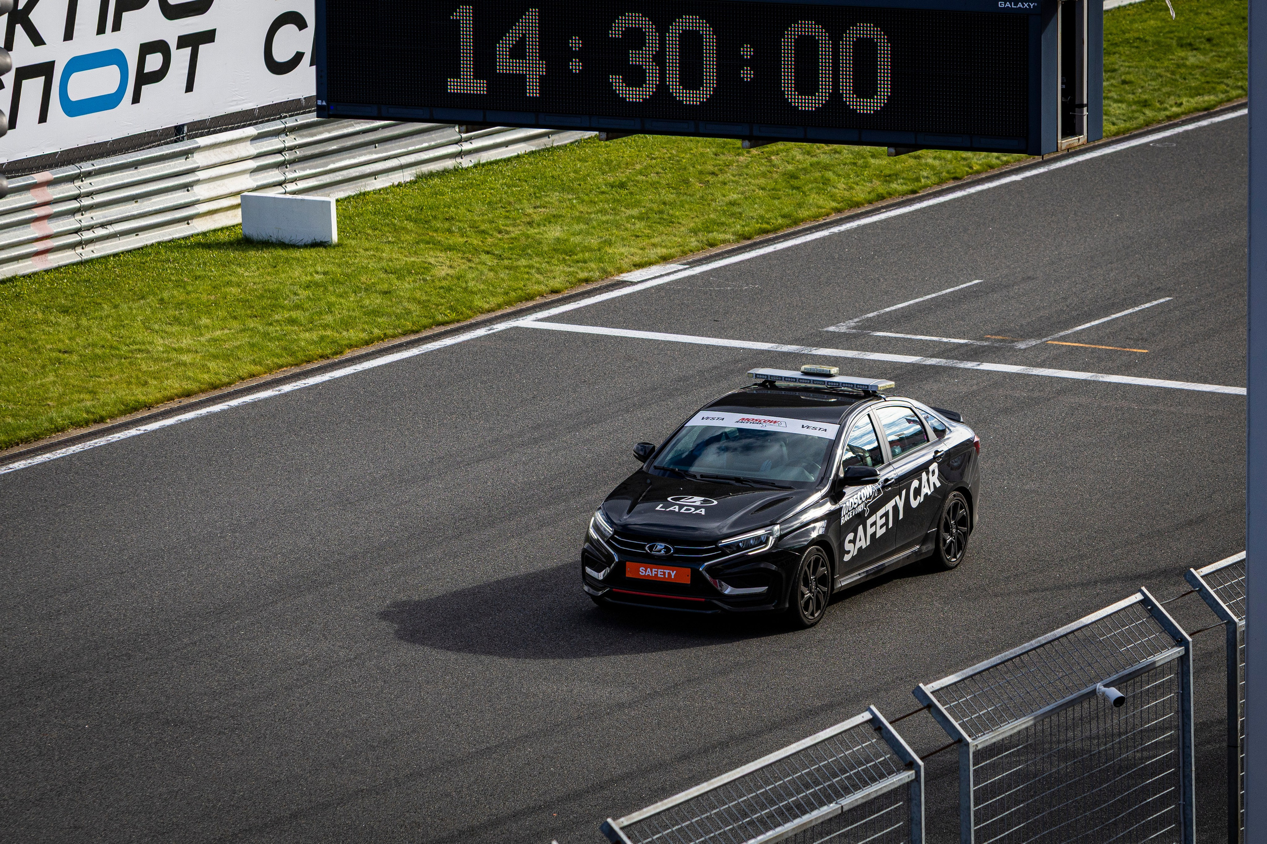 500 верст на Moscow Raceway. Фотограф Сергей Ловкий
