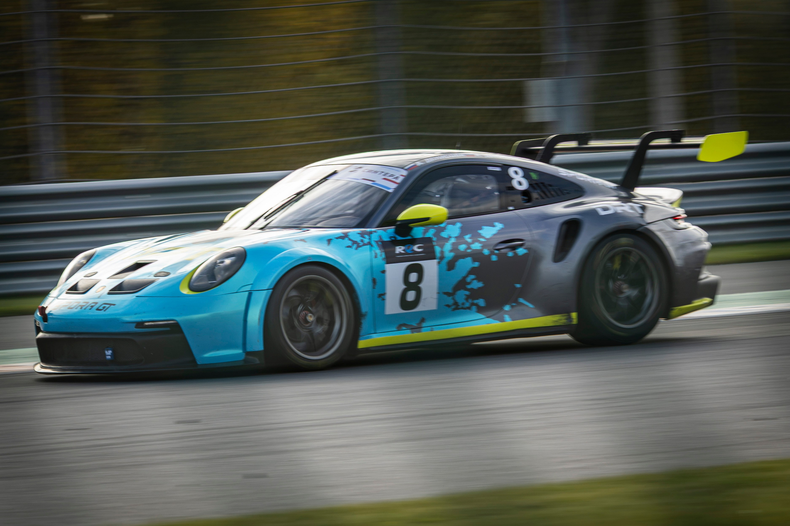 500 верст на Moscow Raceway. Фотограф Сергей Ловкий