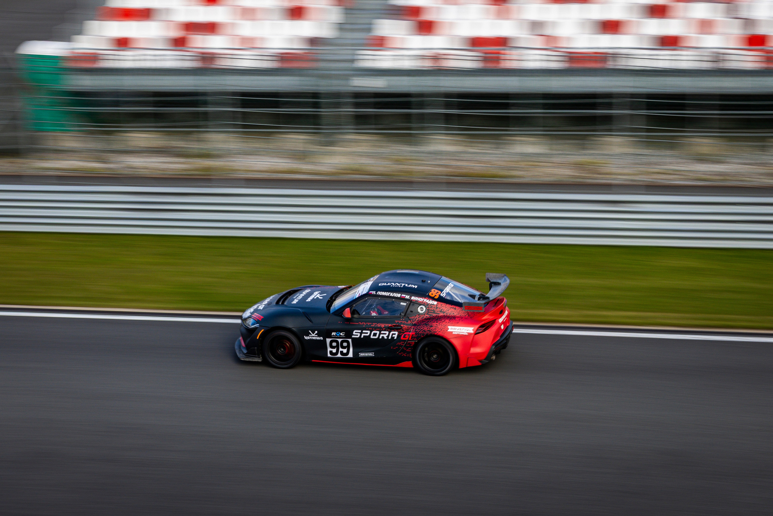 500 верст на Moscow Raceway. Фотограф Сергей Ловкий