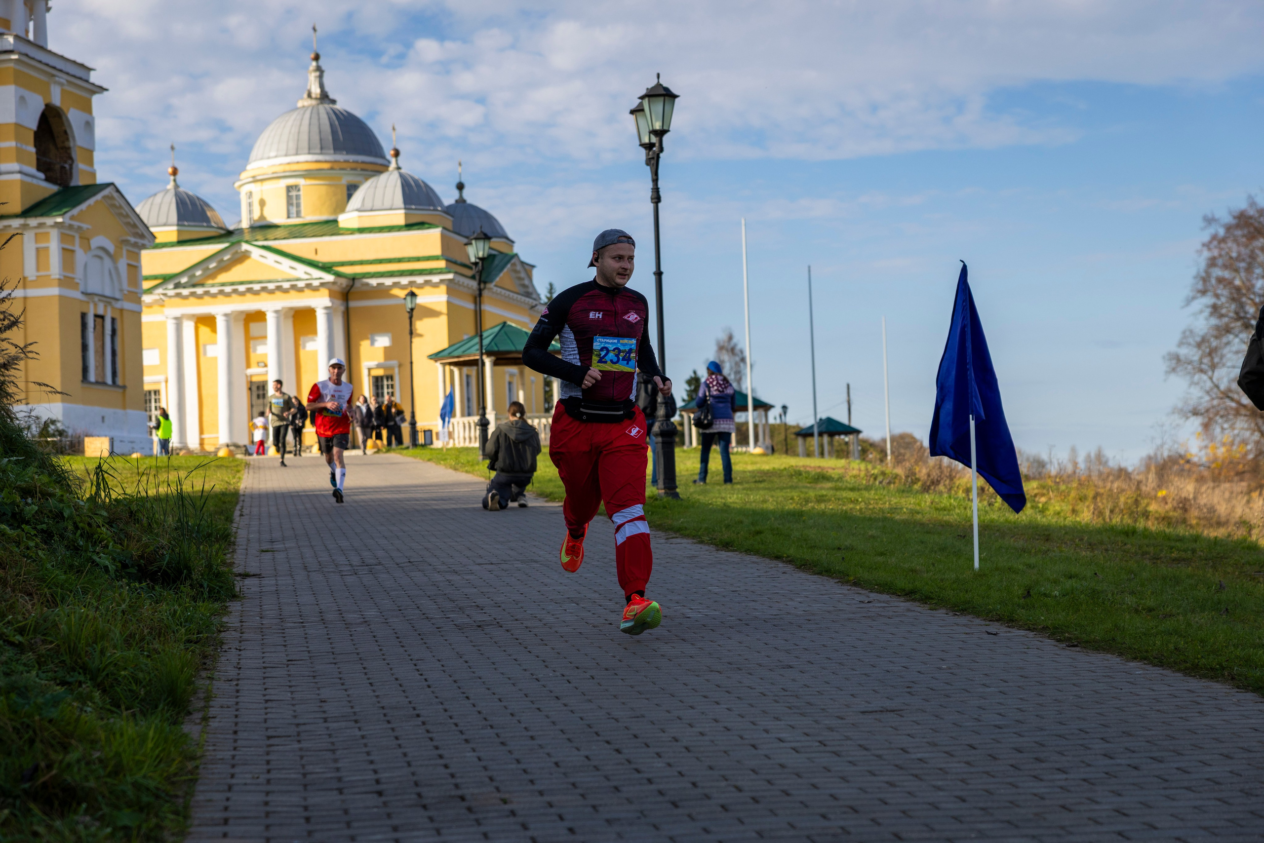 Старицкие версты, 24.10.26. Фотограф Сергей Ловкий