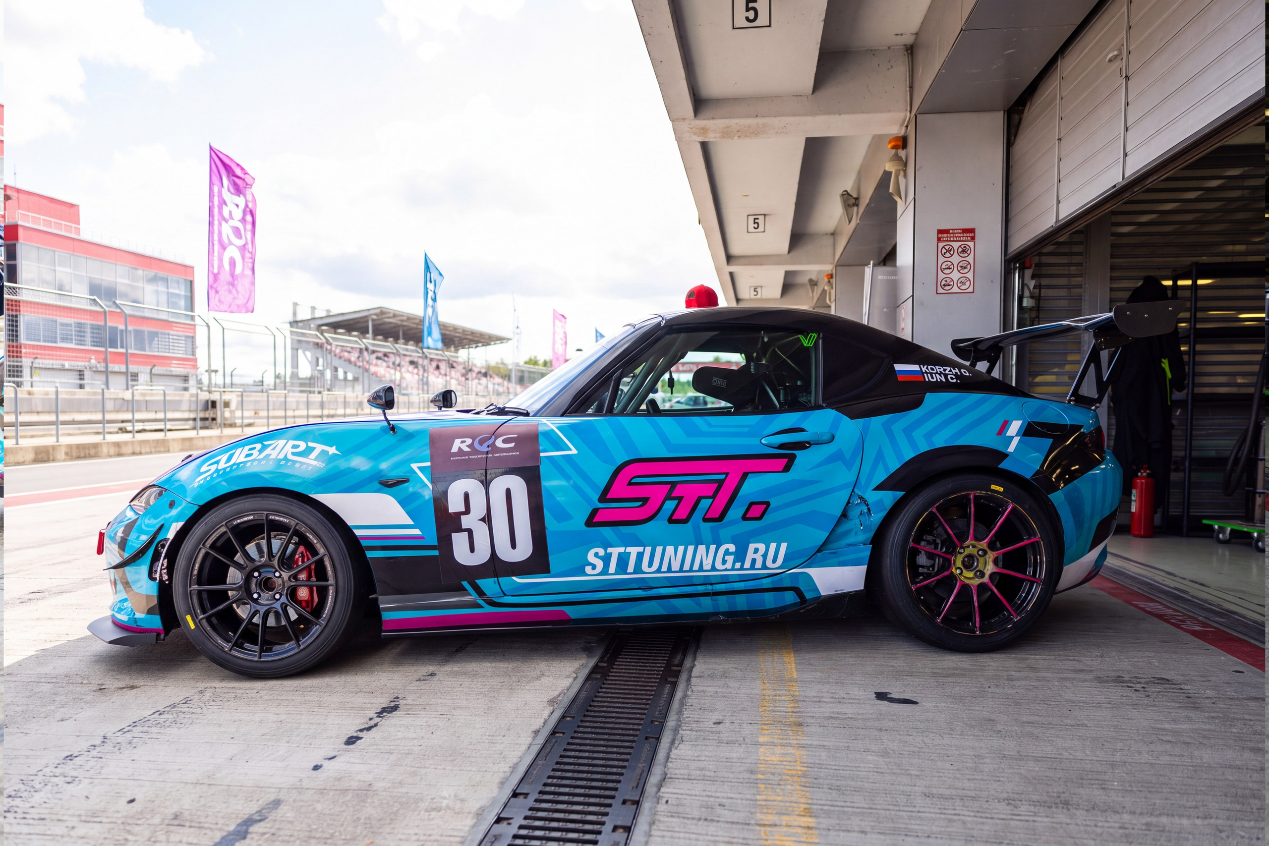 500 верст на Moscow Raceway. Фотограф Сергей Ловкий