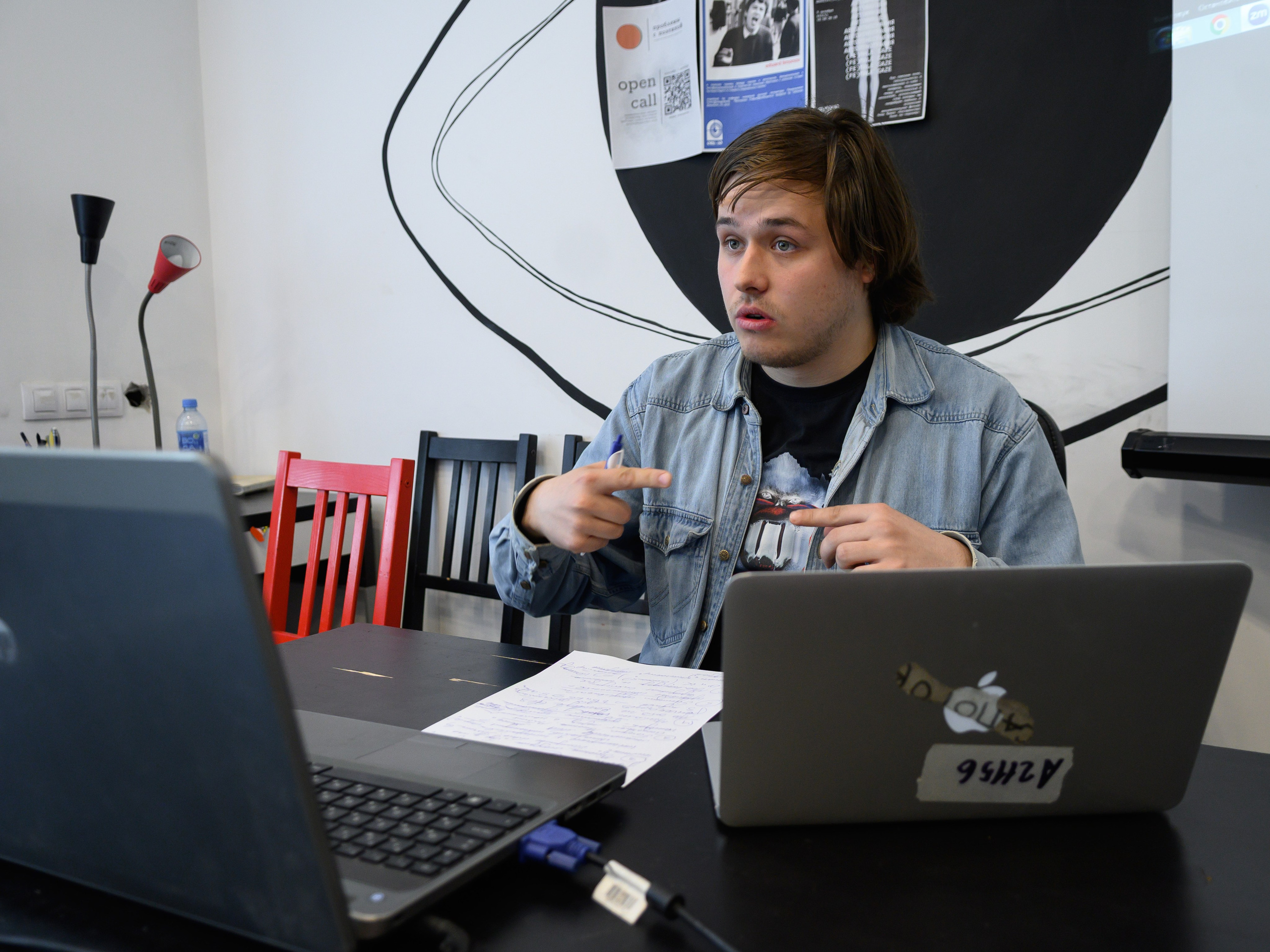 Научный круглый стол. Ларичев Алексей — индивидуальный и репортажный фотограф Москва