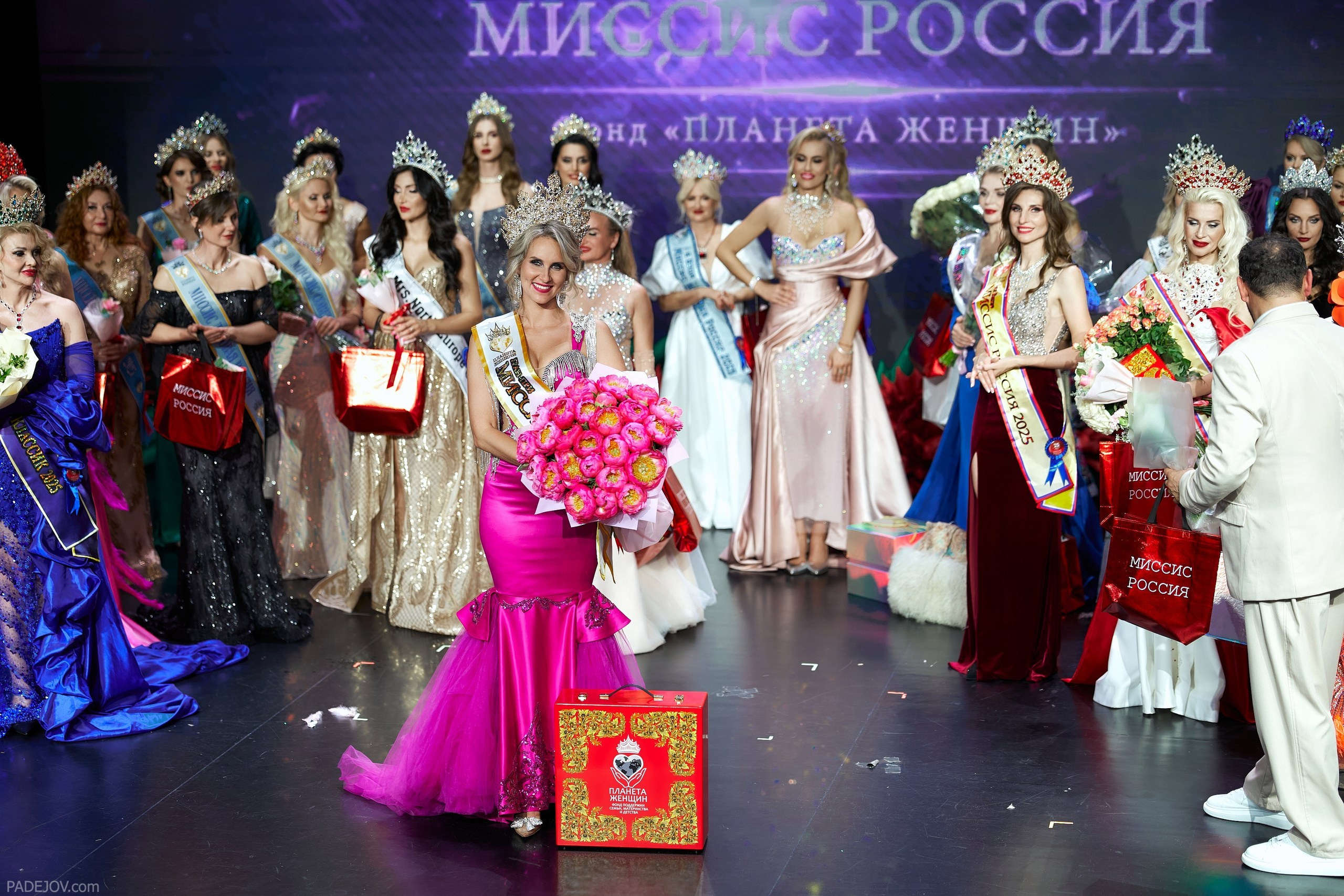 Миссис Россия 2025. Александр Падежов — фотограф в Москве | Репортаж, бизнес, студия, свадьбы, семья