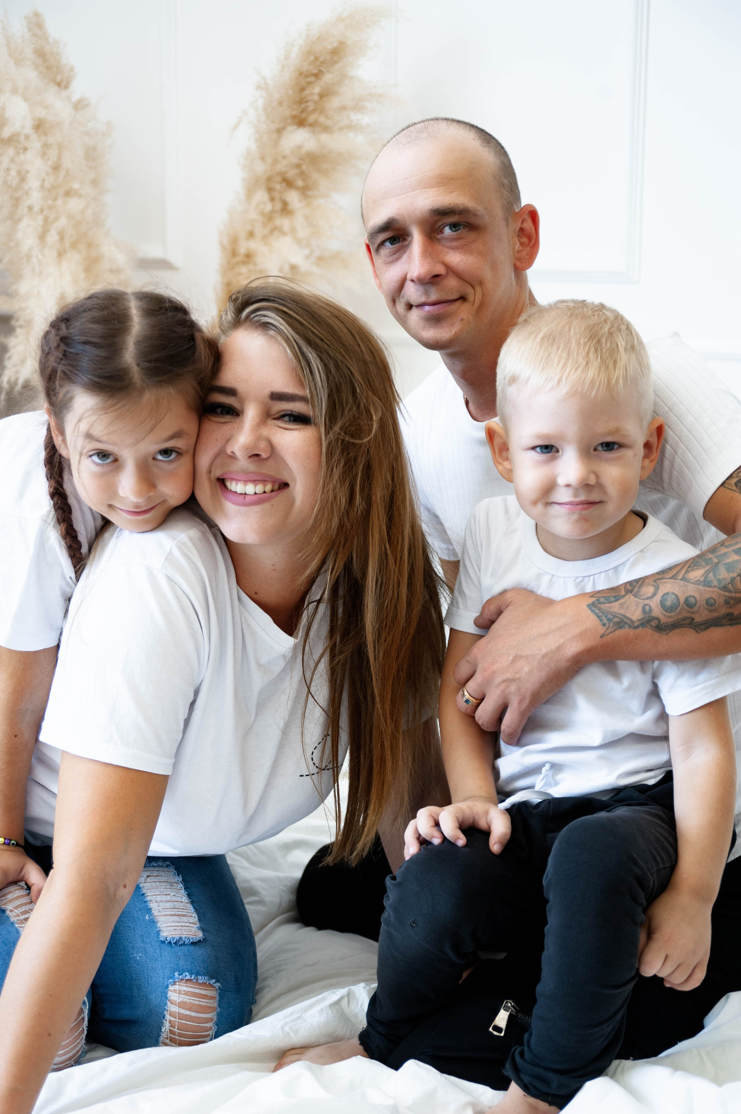 Family photo shoot в студии. Индивидуальные, семейные съёмки в Краснодарском крае-Фотограф Мария Б