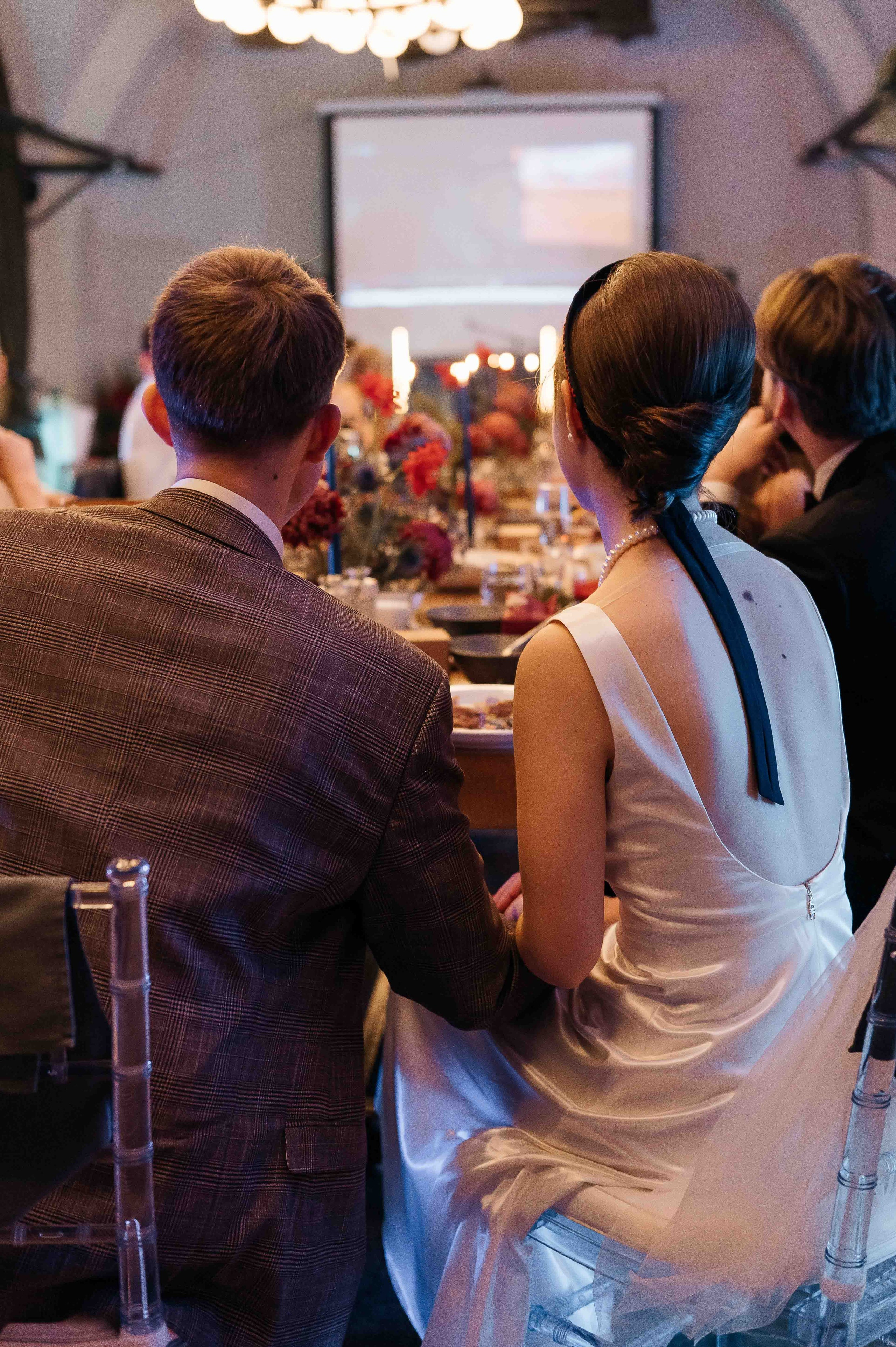 Утро невесты в гостинице. Свадебный и семейный фотограф в Котласе Никита Попов