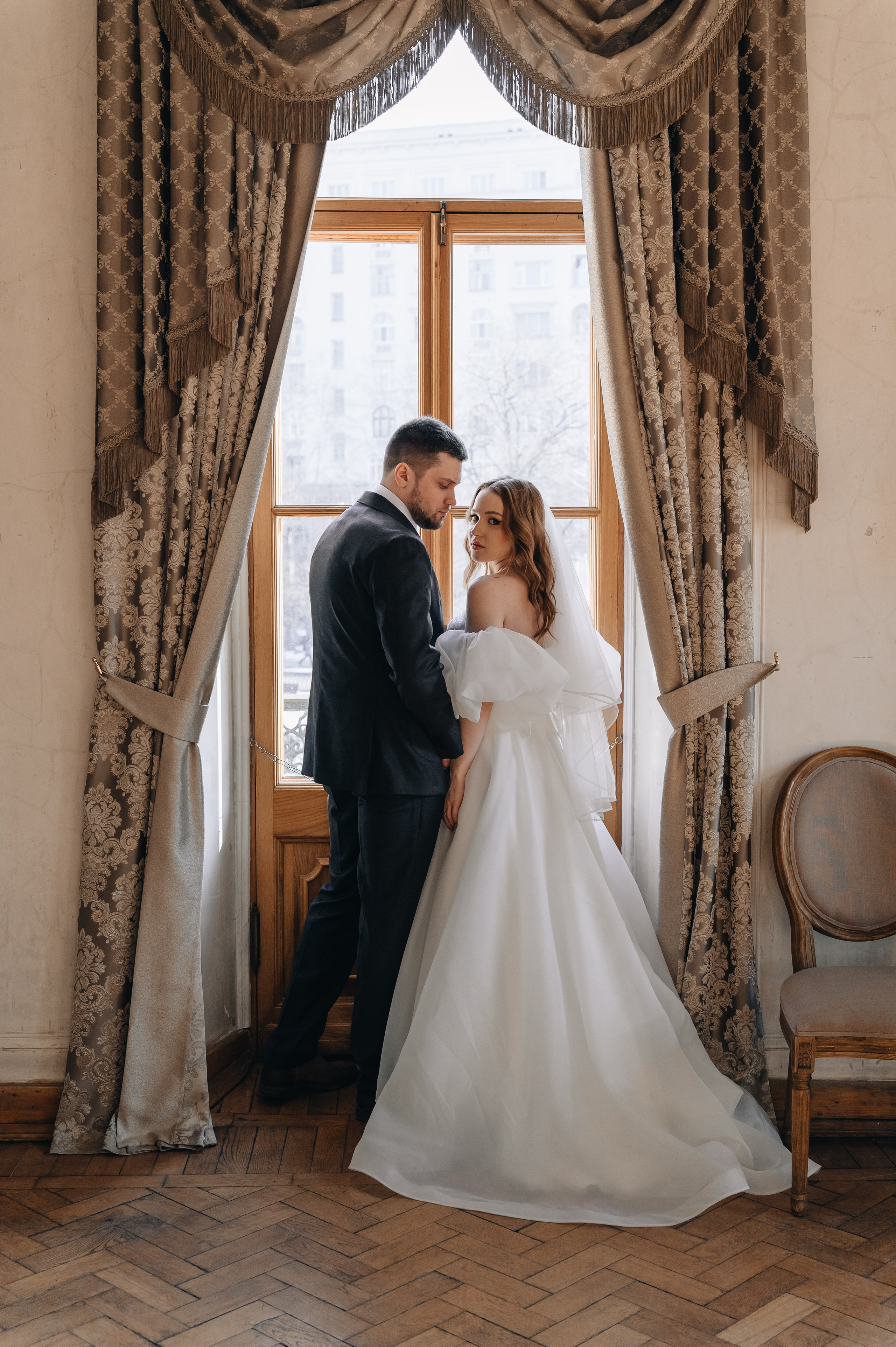 Свадебная фотосессия в библиотеке им. Пушкина. Портретный фотограф Москва Светлана Кашура