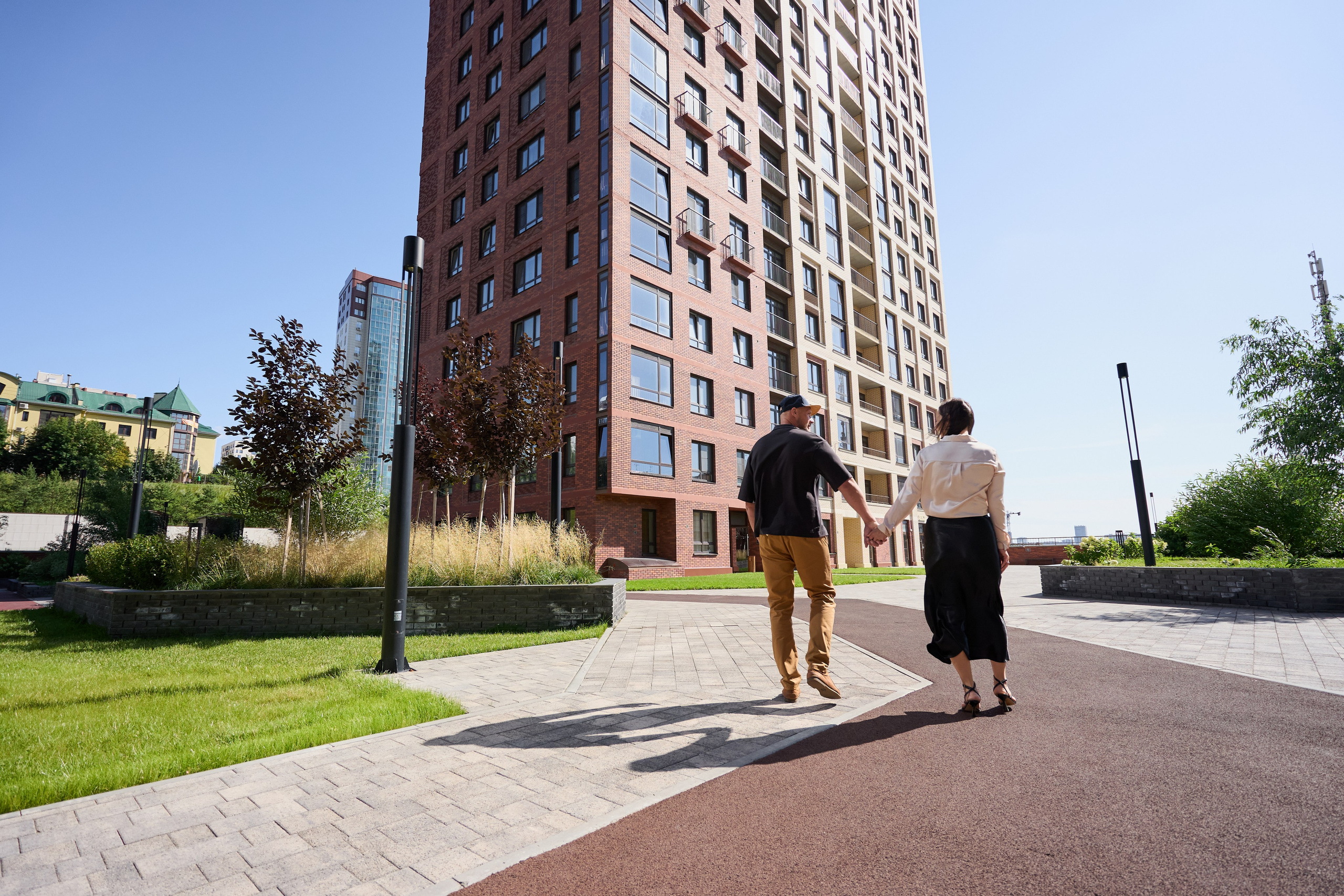 Семейная фотосессия в ЖК Академия для рекламы (Новосибирск). Репортажный и женский фотограф в Новосибирске