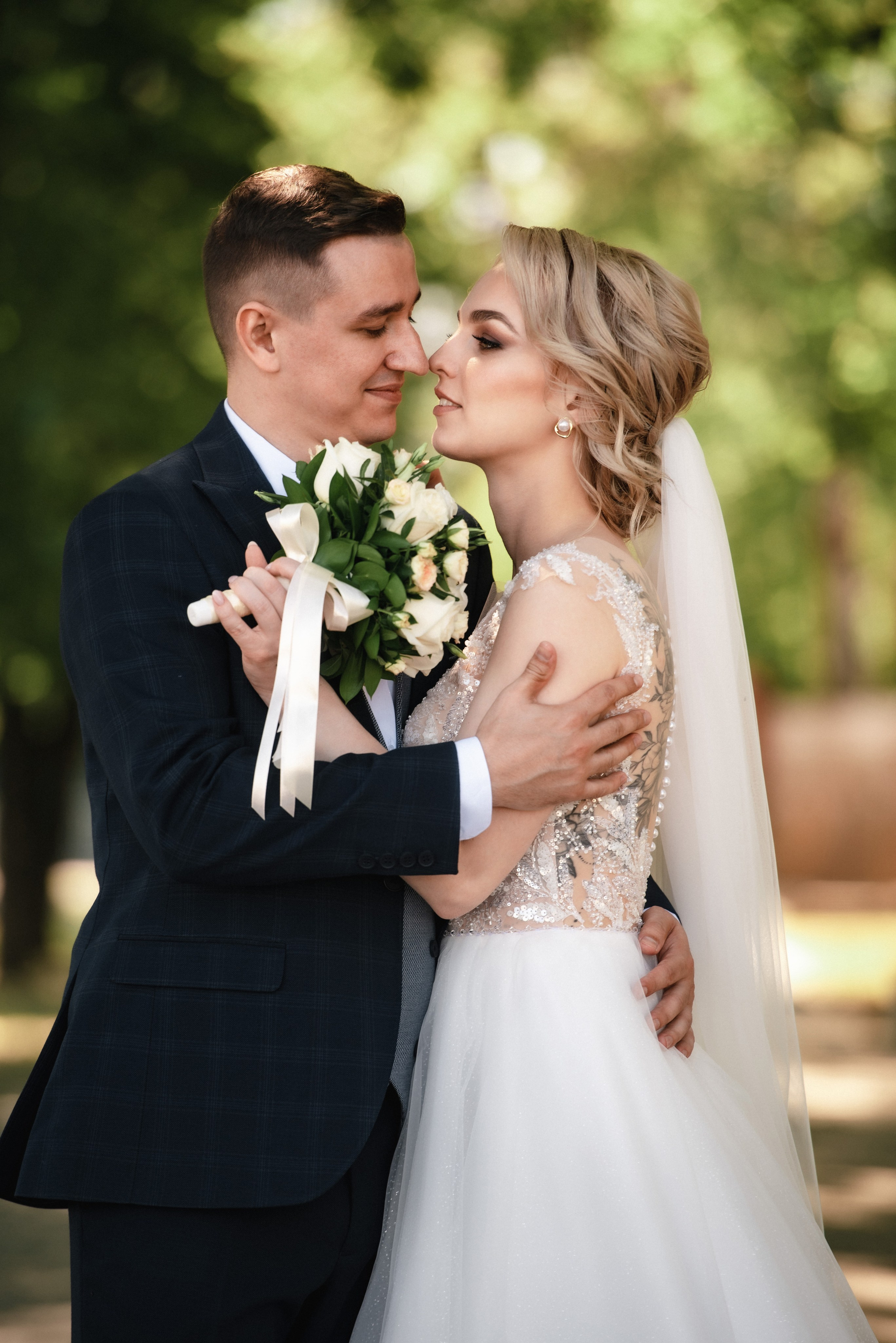 Свадьба в солнечный день в Барнауле. Сергей Богомолов. Свадебный и семейный фотограф