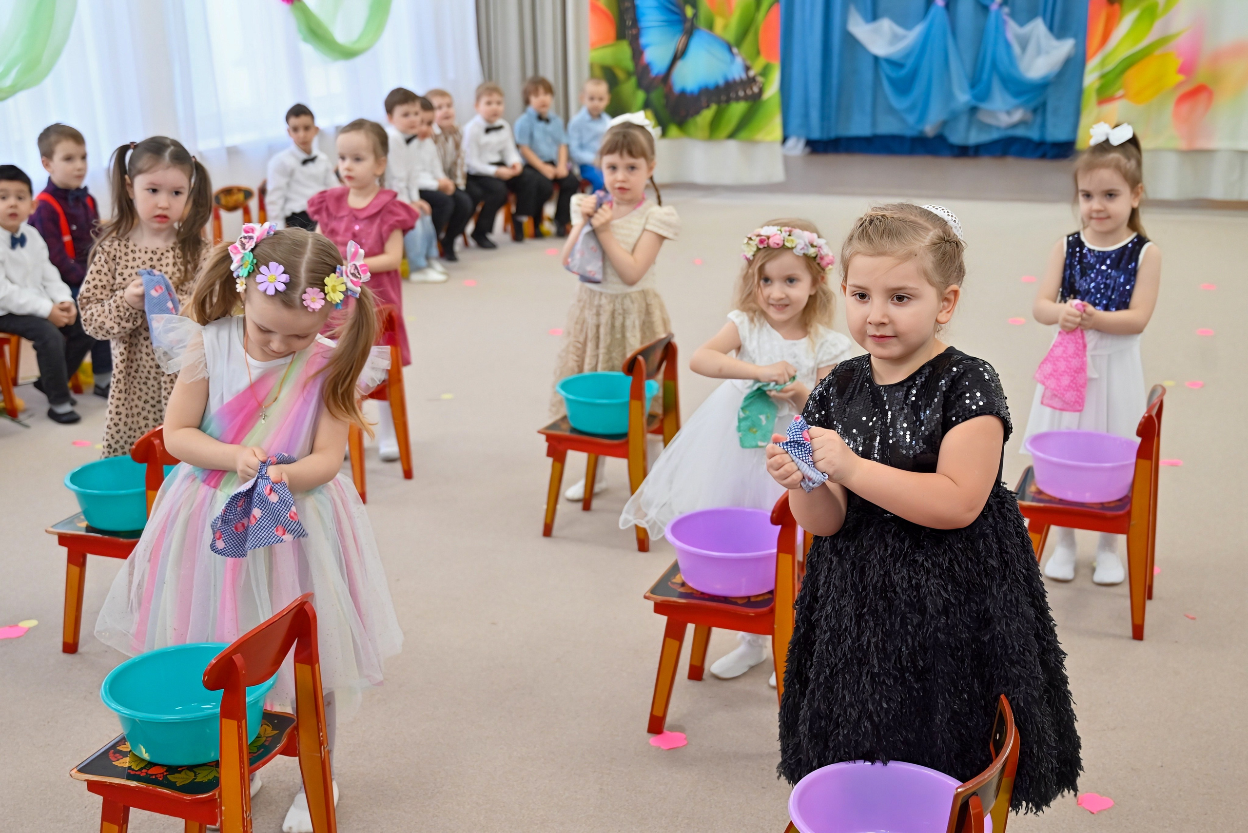 Праздник в группе «Дружная семейка». Семейный и детский фотограф Москва
