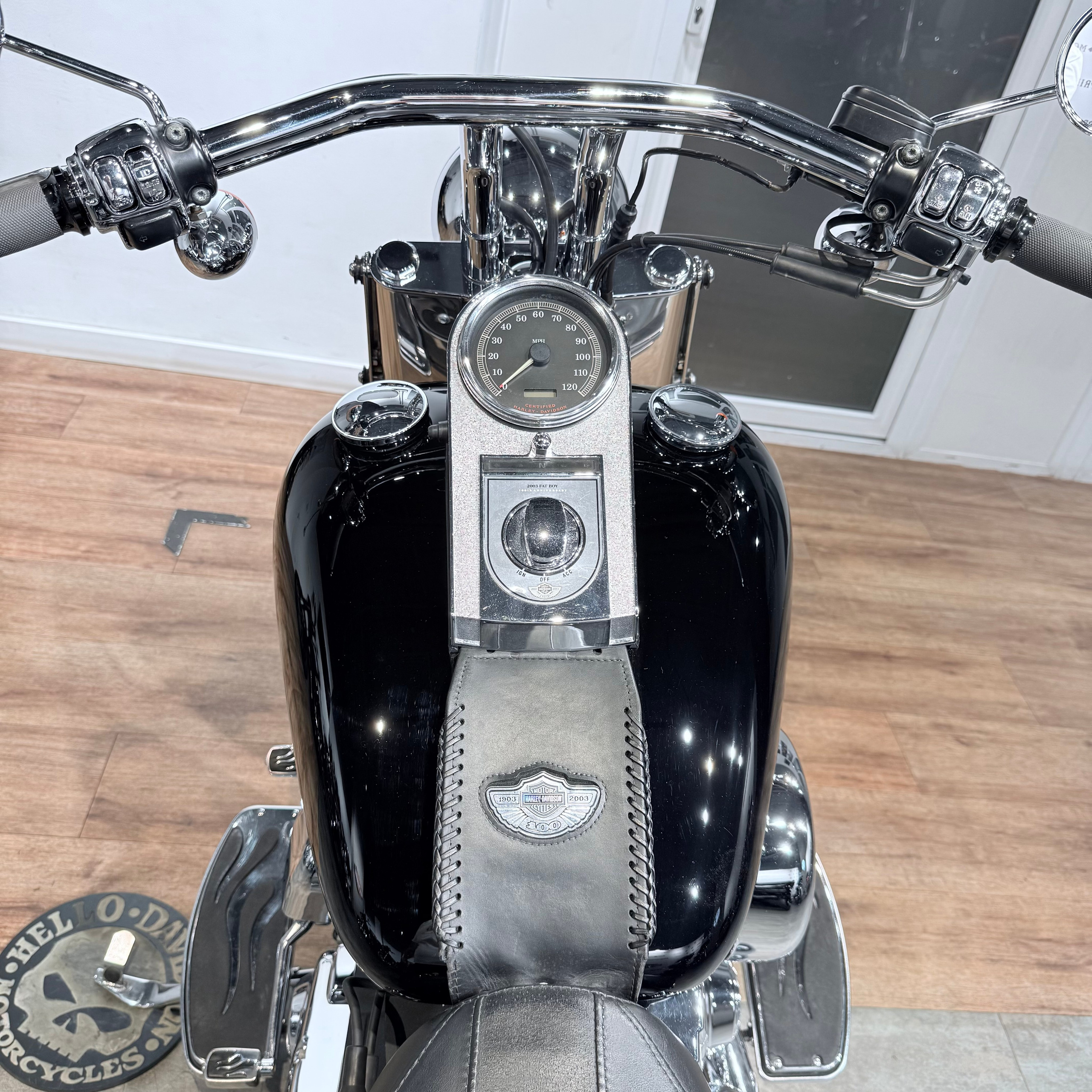 2003 Fat Boy Vivid Black 100 Years. Hello Davidson, Москва. Только хорошие мотоциклы…