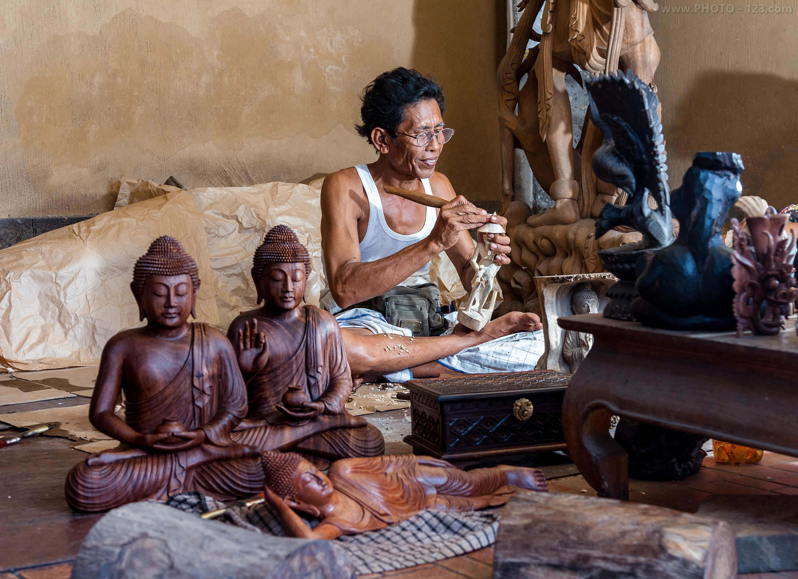 Lifestyle. Photographer, Retoucher & Graphic Designer @photo123pro