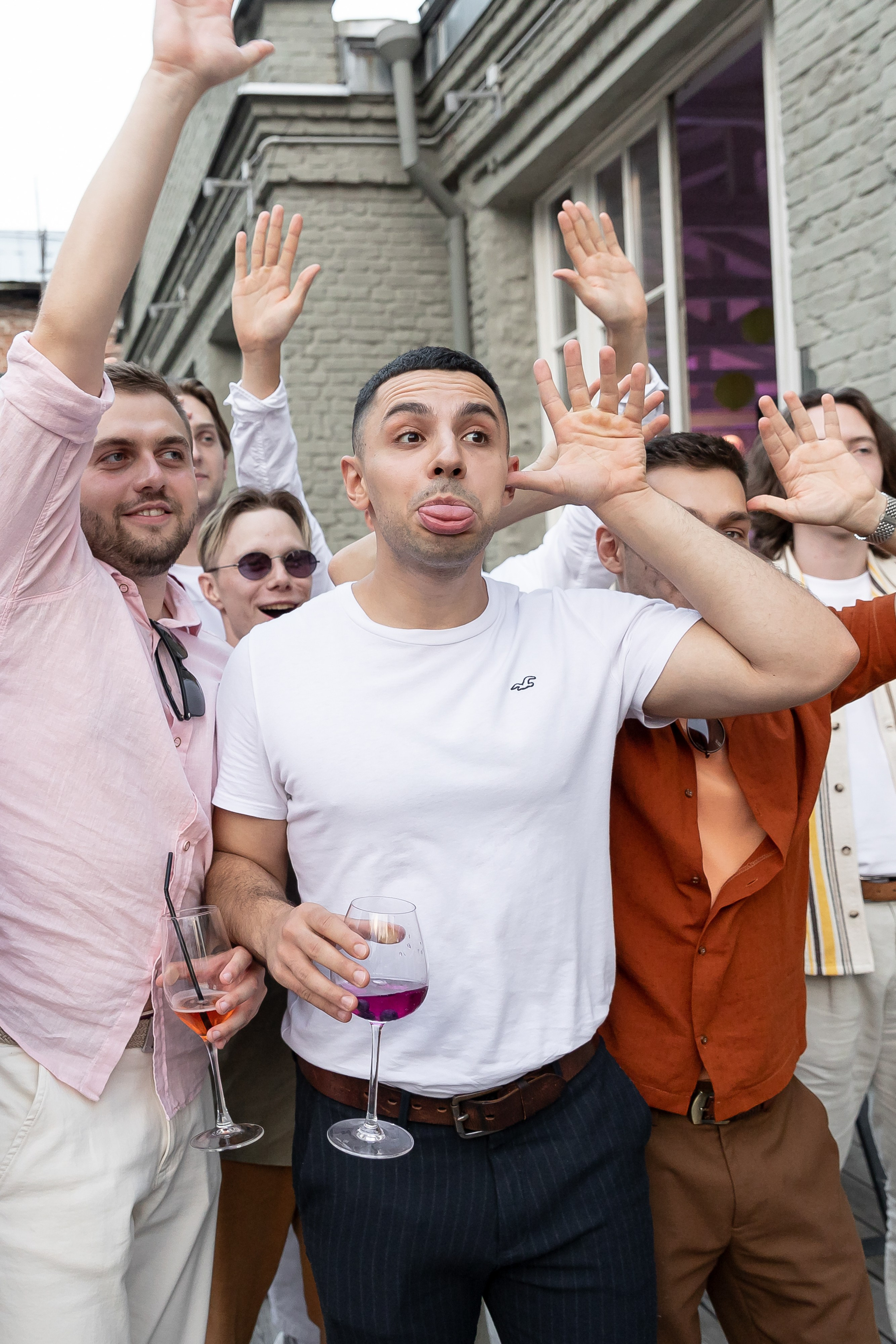 На топ 100 — второй вариант. Свадебный фотограф Колесников Антон