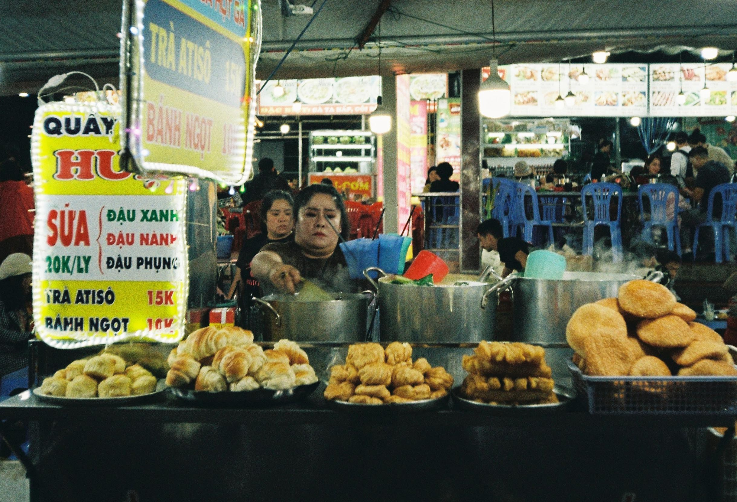 Dalat 2024. Film Photographer in Da Nang, Vietnam — Tanya Parfenteva