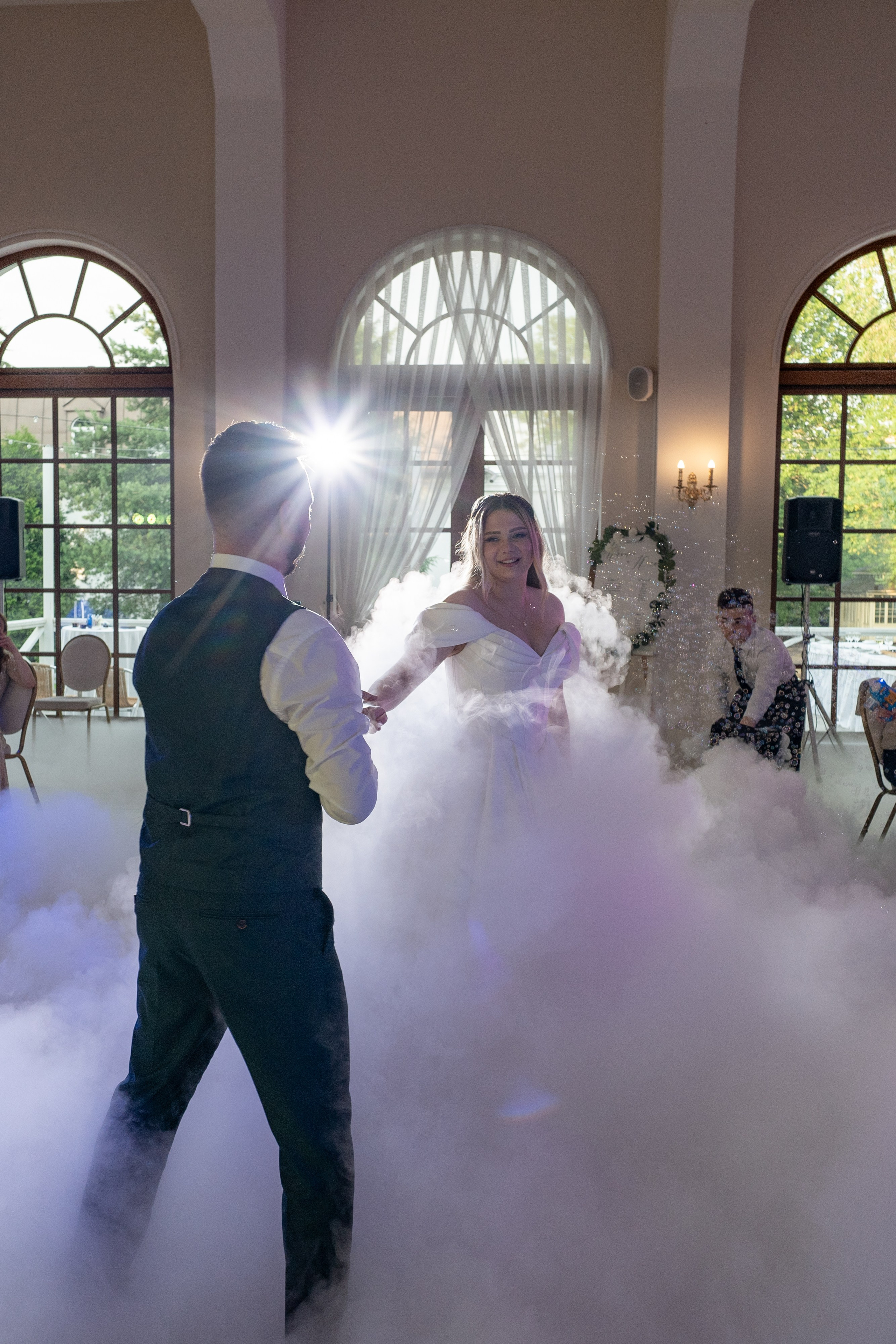 Свадебная фотосессия в отеле Хилтон. Свадебный фотограф Александр Невский в Санкт-Петербурге