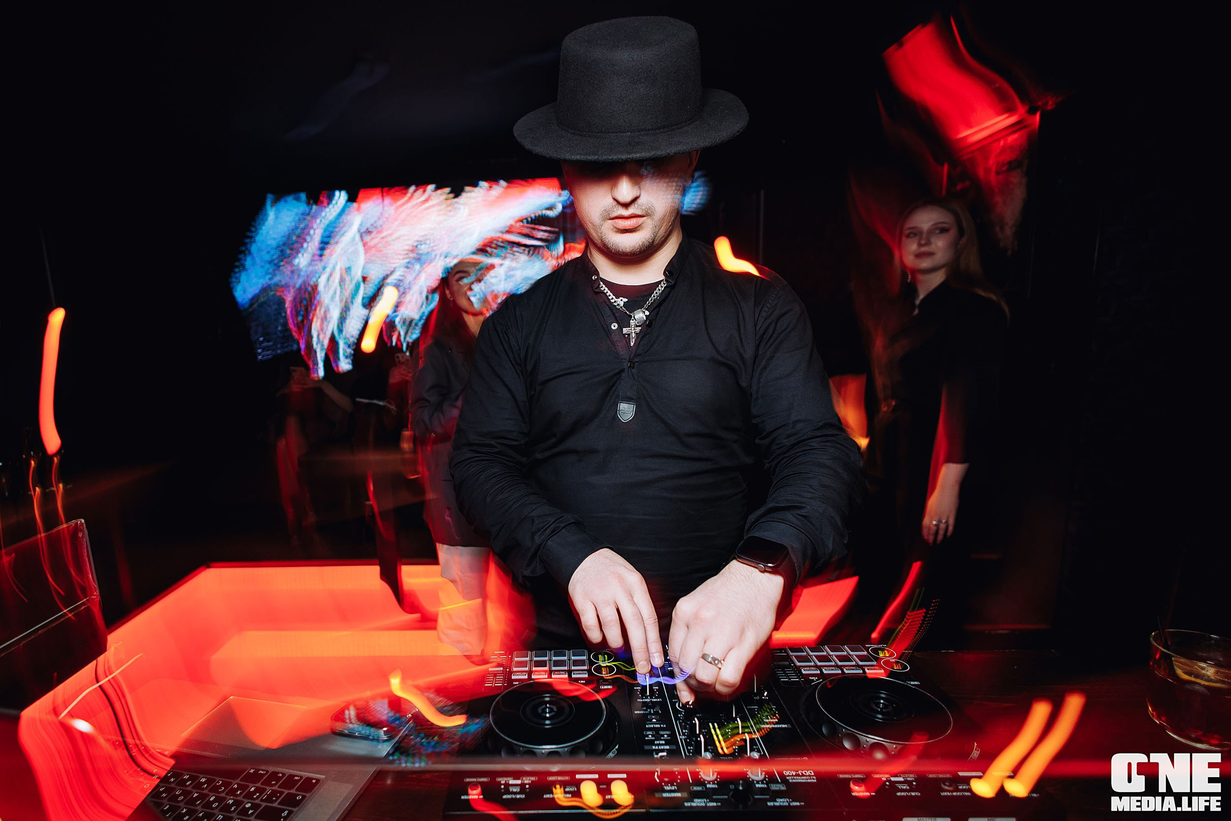 Фоторепортаж из бара Secret. One Media Life: фоторепортажи, фотоотчеты с мероприятий и заведений