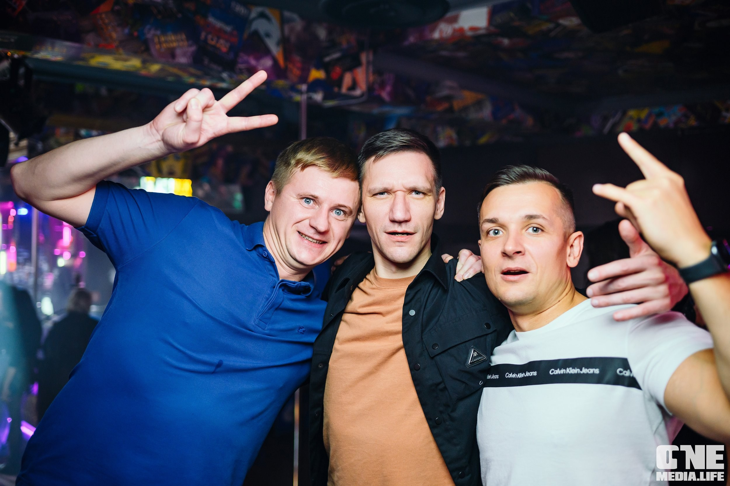 Фоторепортаж из бара XxxX. One Media Life: фоторепортажи, фотоотчеты с мероприятий и заведений