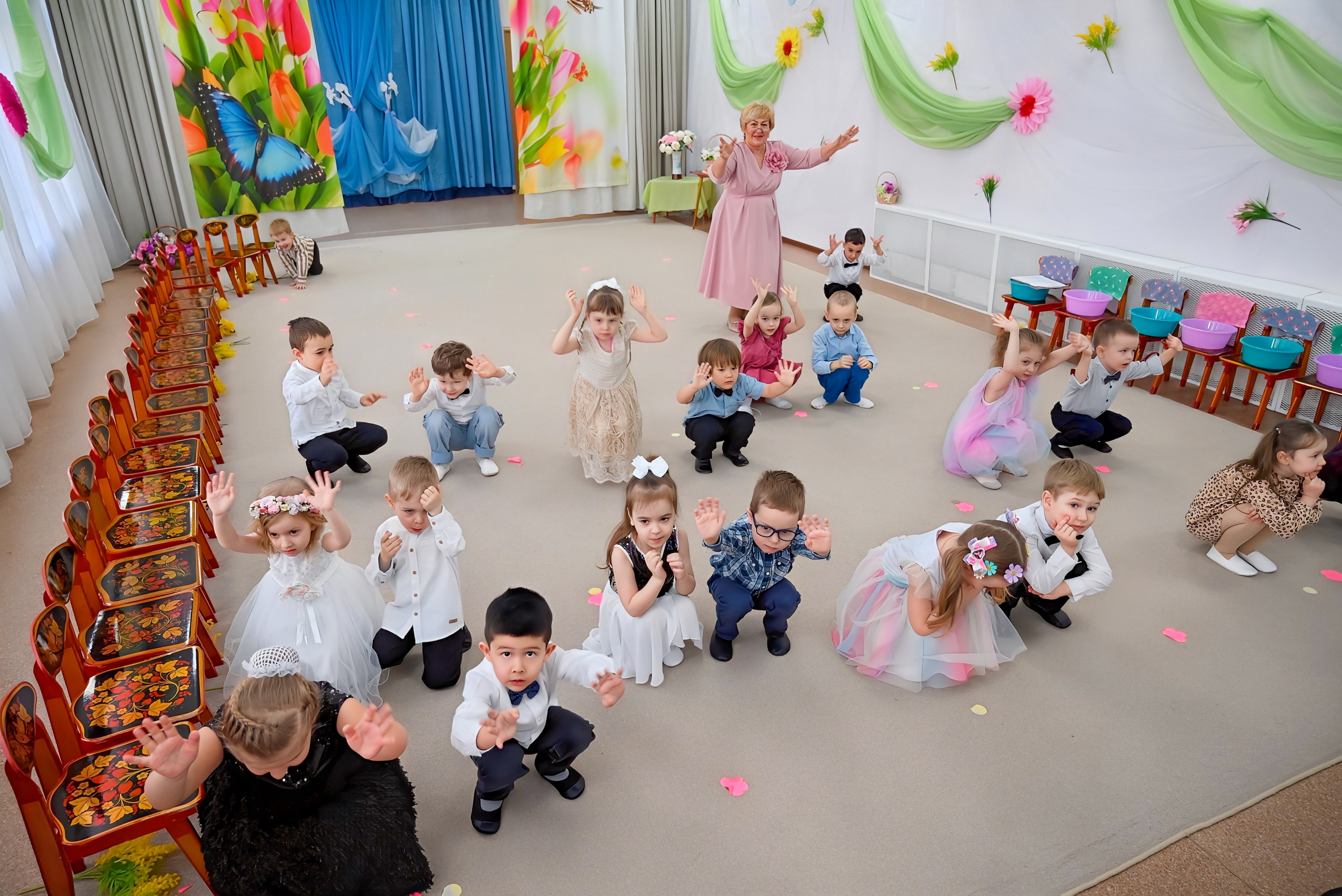 Праздник в группе «Дружная семейка». Семейный и детский фотограф Москва