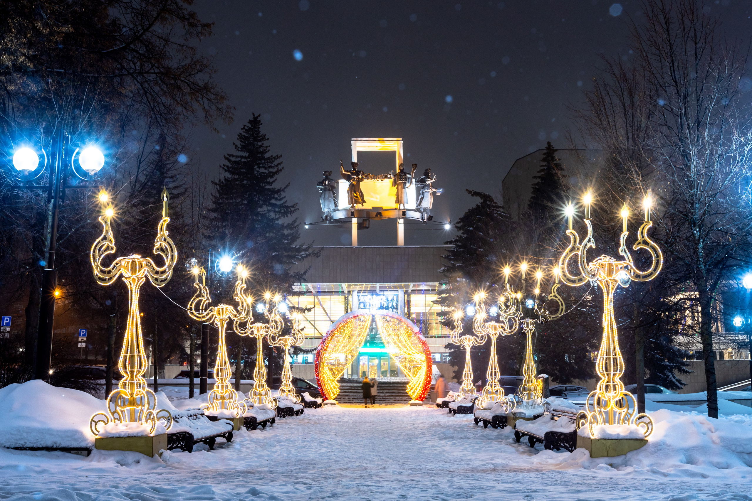 Новогодняя Тула 2022 (Снежная королева на площади). Фотограф в Туле Крупский АнДРей. Фотостудия «КАДР71» в Туле
