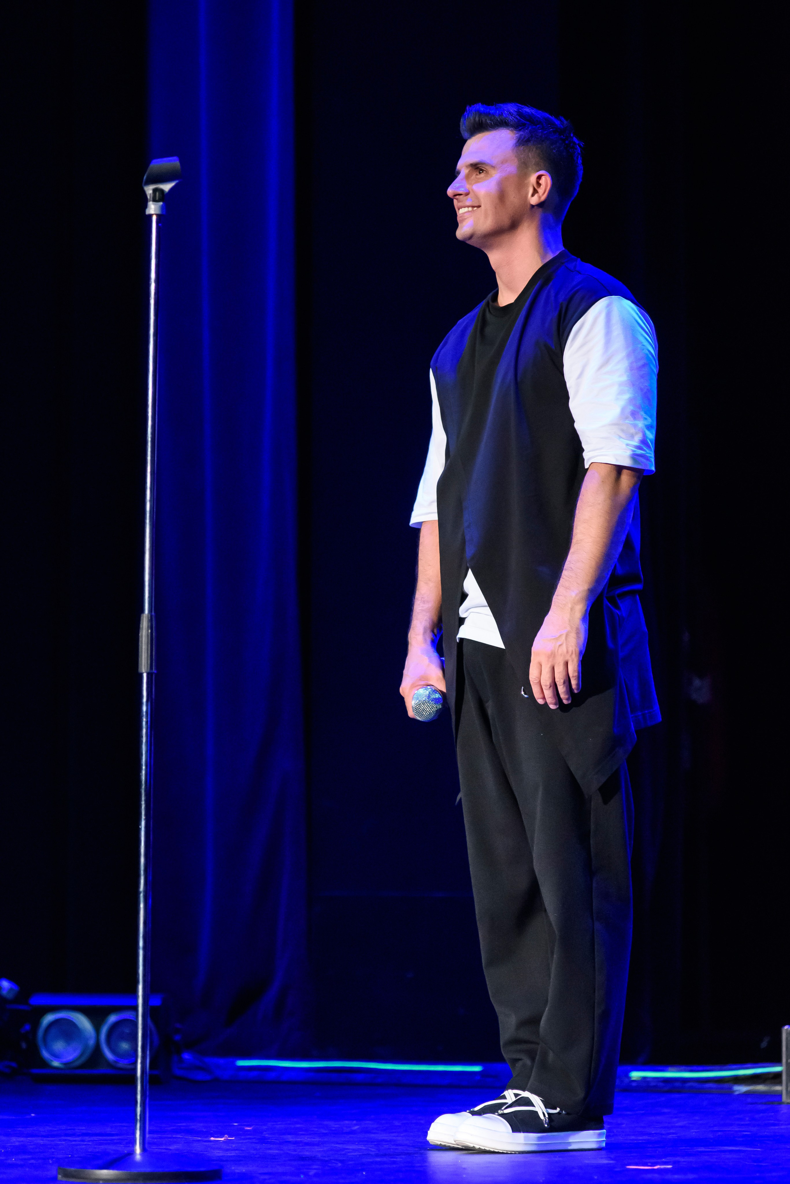 Кирилл Туриченко — Вегас Сити Холл. Бренд-фотограф для экспертов и блогеров в Москве Влада Горбовская