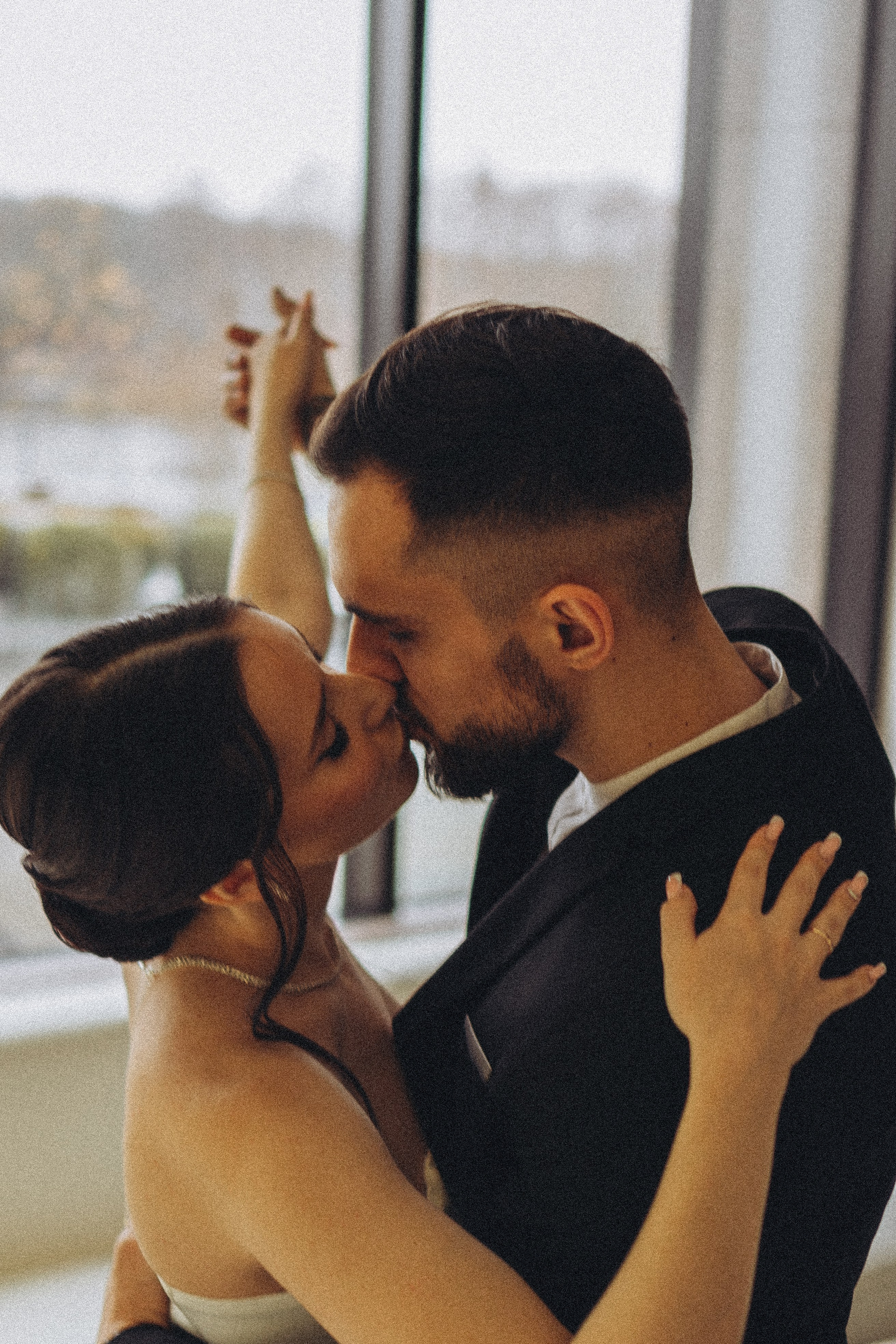 СВАДЕБНАЯ СЬЕМКА СБОРОВ ЖЕНИХА И НЕВЕСТЫ В ОТЕЛЕ И ТАКЖЕ ФОТОСЕССИИЯ В ОТЕЛЕЕ МЕГАПОЛИС БРЯНСК. Профессиональный фотограф, Санкт-Петербург — Виктория Богомолова