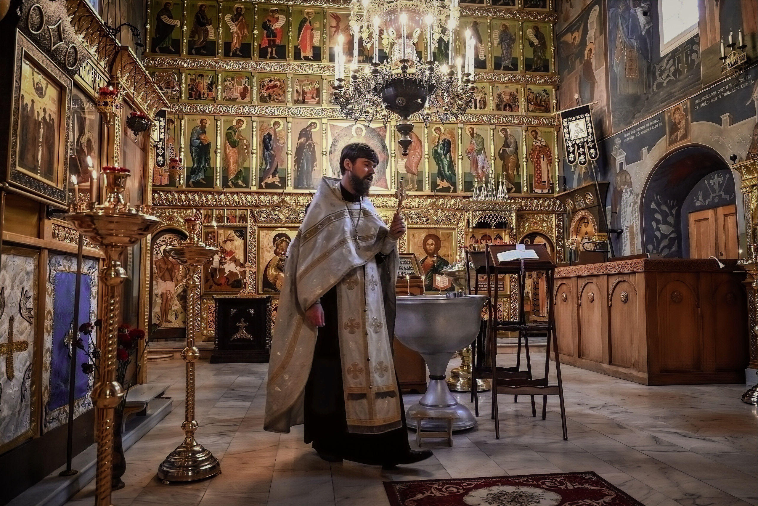 Крещение Арбат мама Ксения. Семейный и детский фотограф Москва