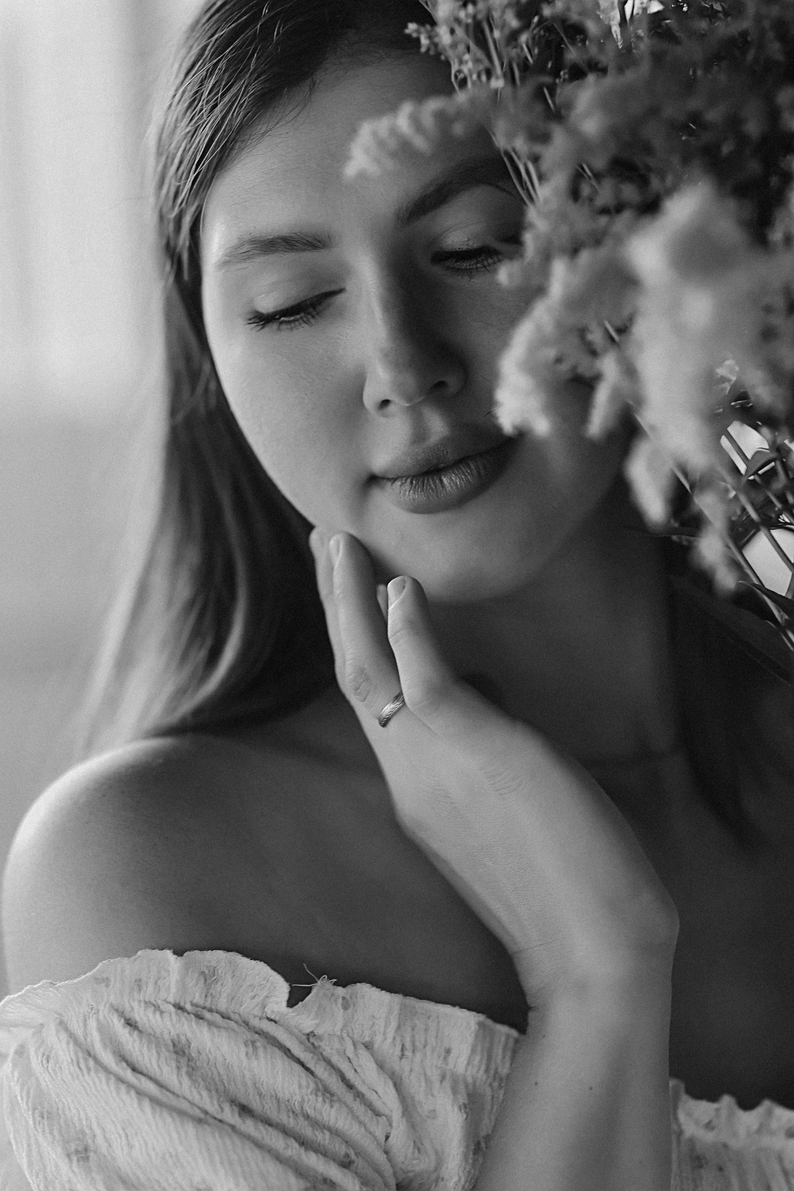 У дома. Семейный фотограф Тюмень, фотограф на роды Салмина Мария