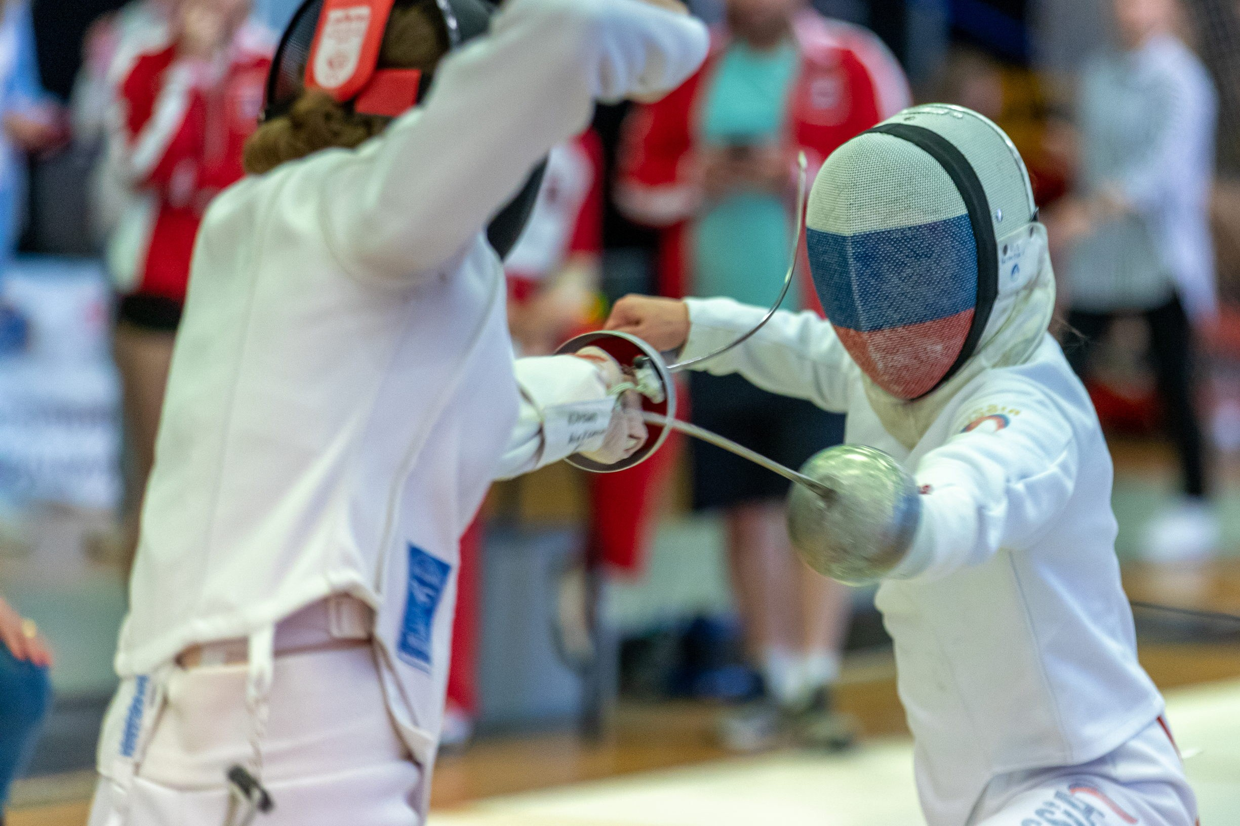 спортивная фотография, фехтование, точный удар