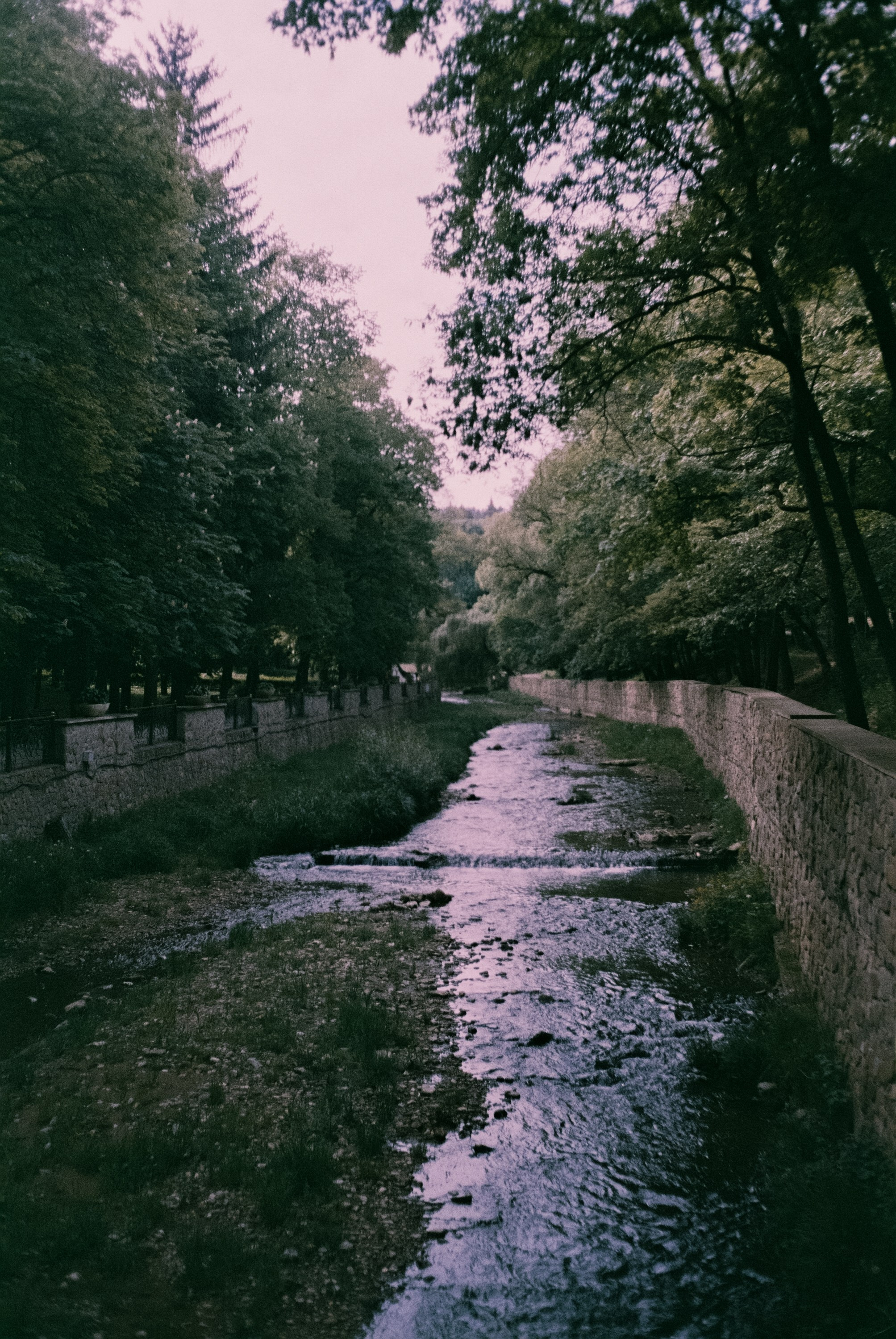 Кисловодск 11 мая / Fujicolor Superia 200 (просрочка) / Minox 35GT