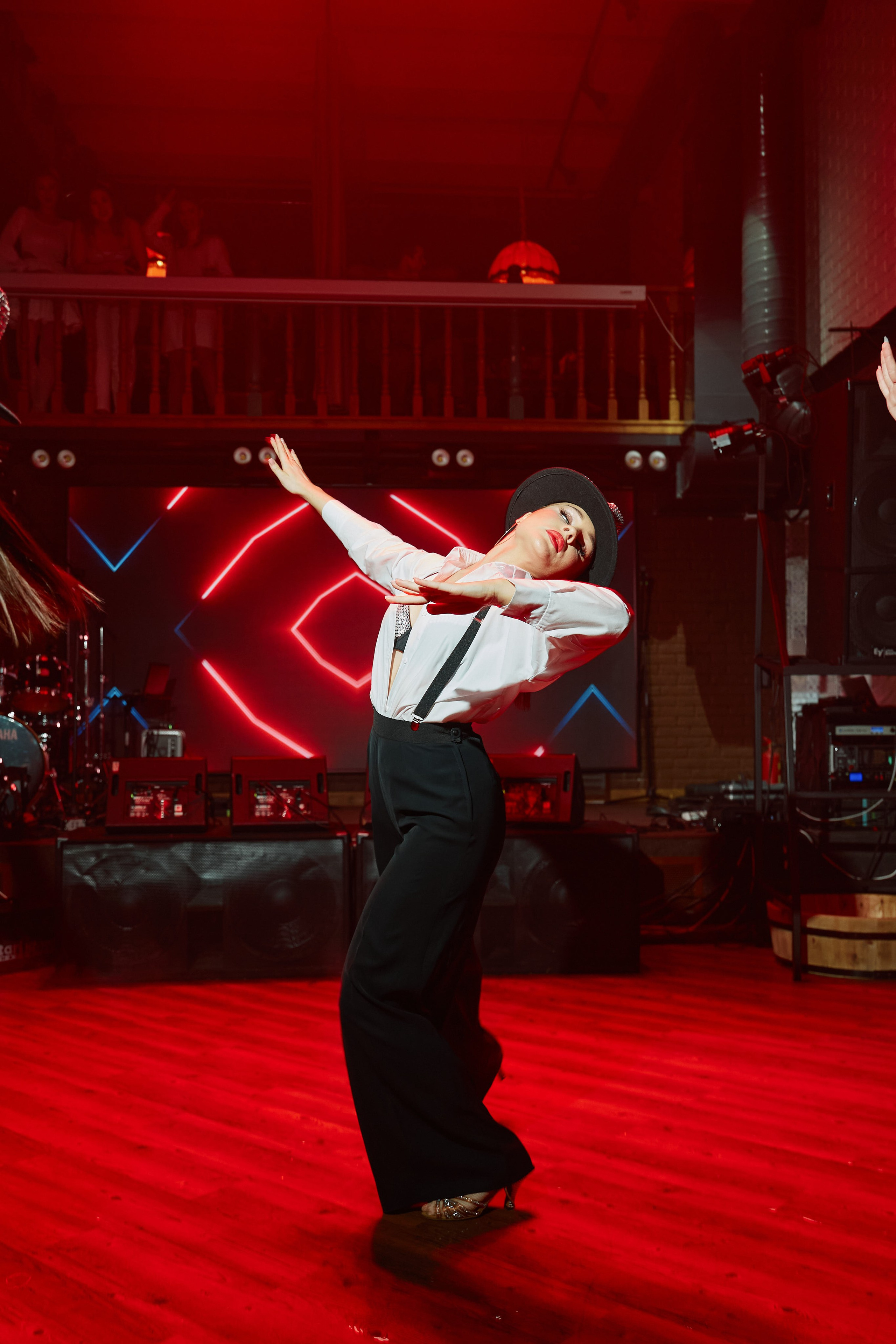 Арт-вечеринка 2026. Фотограф и видеограф в Кургане Леонид Корнильев