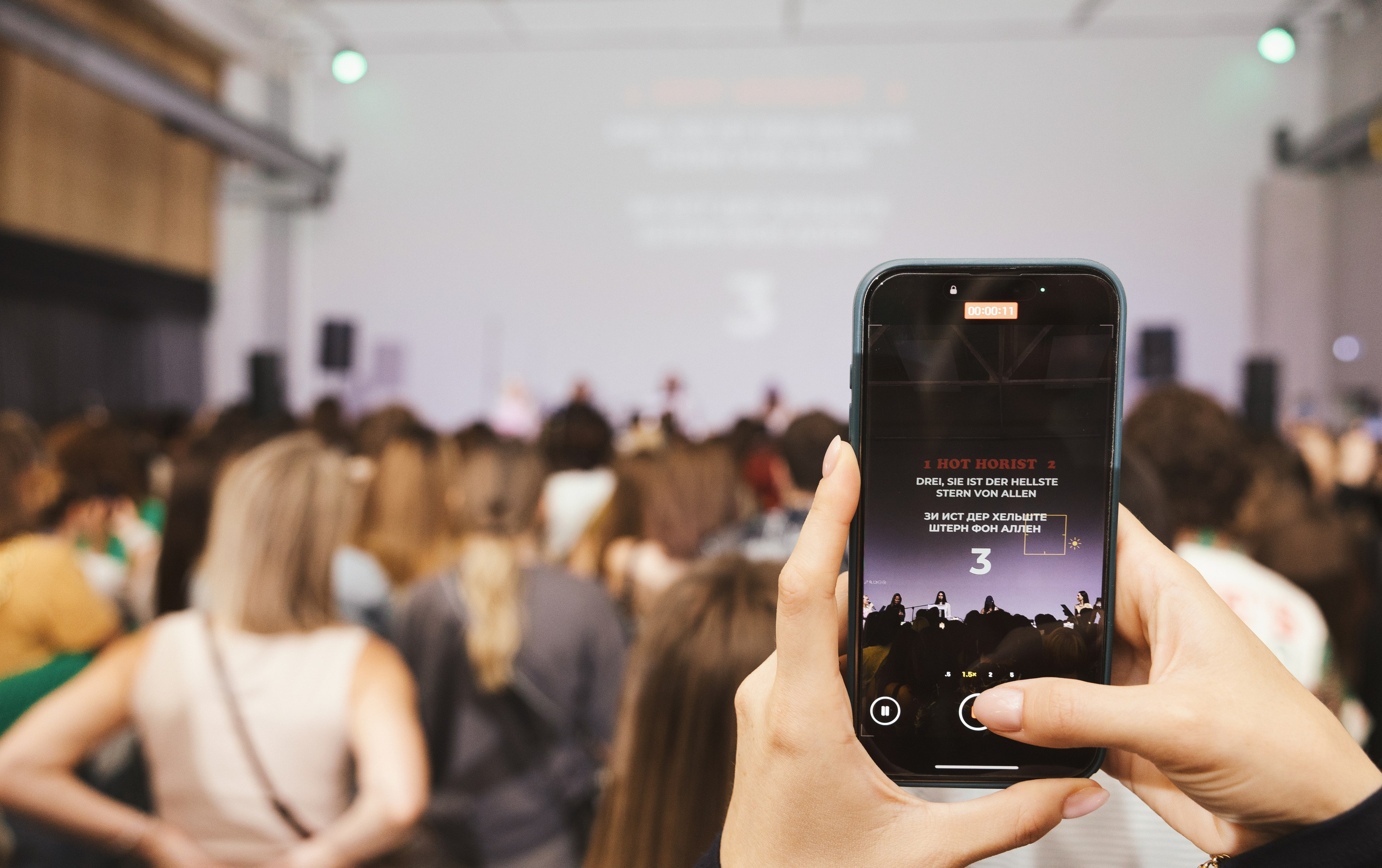 Hot Horist. Portrait and event photographer in Moscow