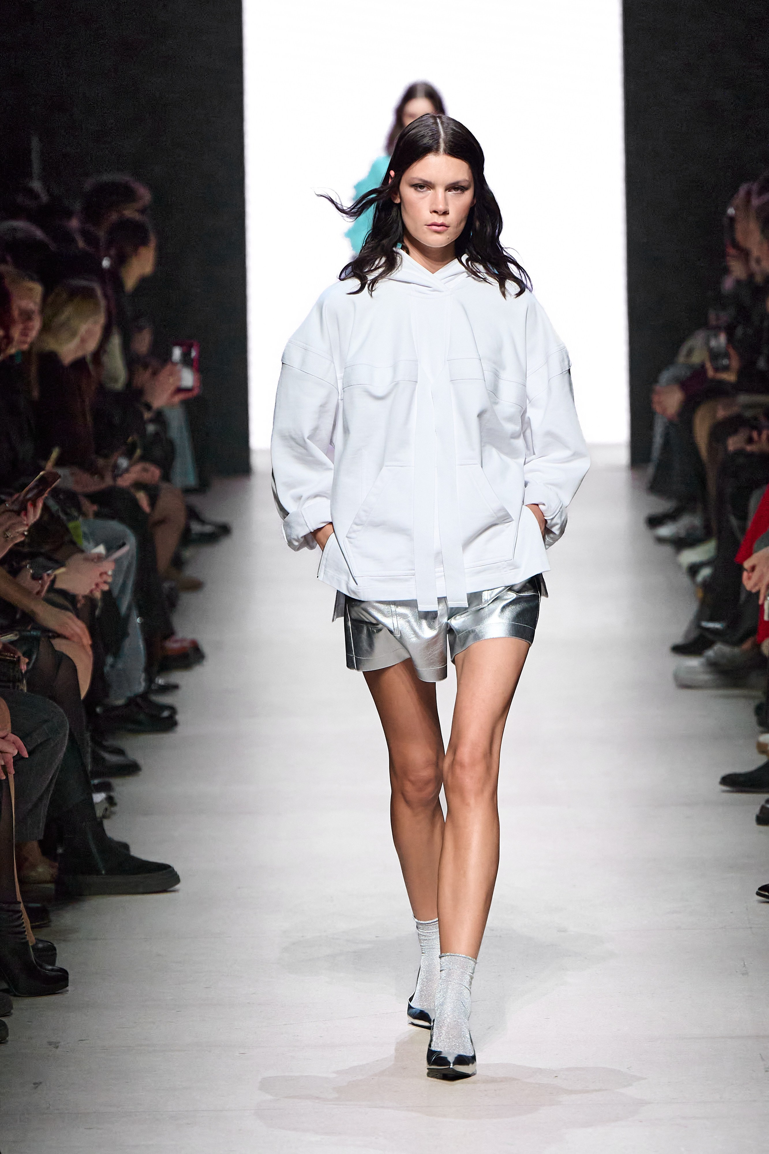 Efremov. Московская неделя моды. 2025. Дима Бабушкин. Фотограф. Подиум. Репортаж. Творчество. Дорого