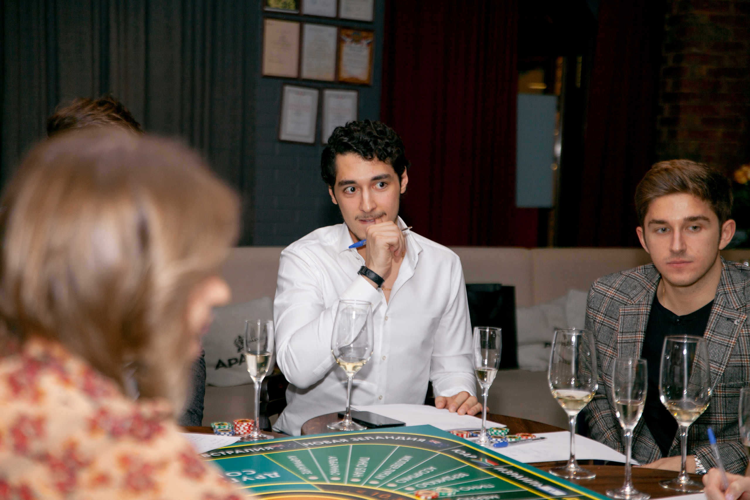 Репортаж Винный покер. Свадебный фотограф Дарья Свет