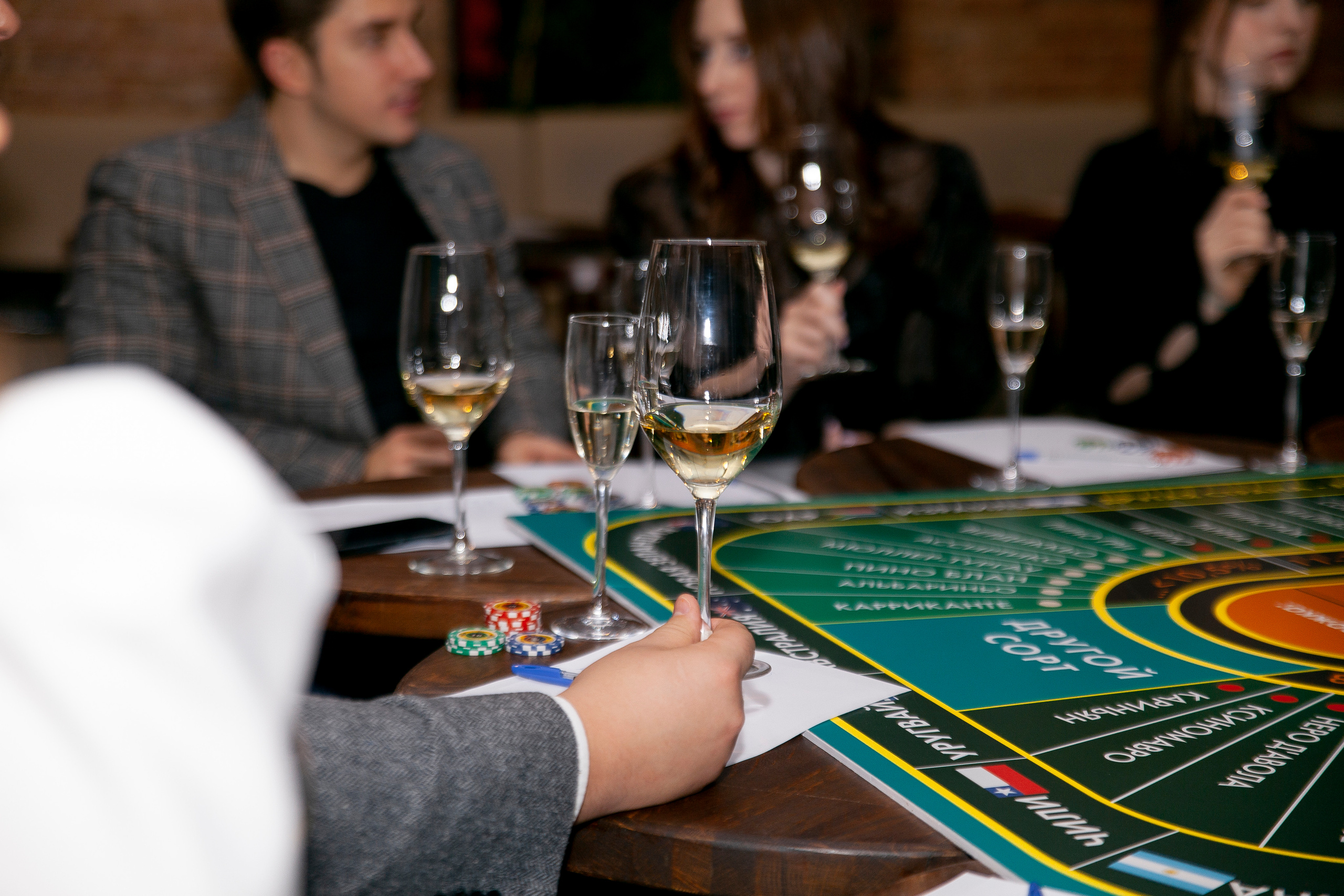 Репортаж Винный покер. Свадебный фотограф Дарья Свет