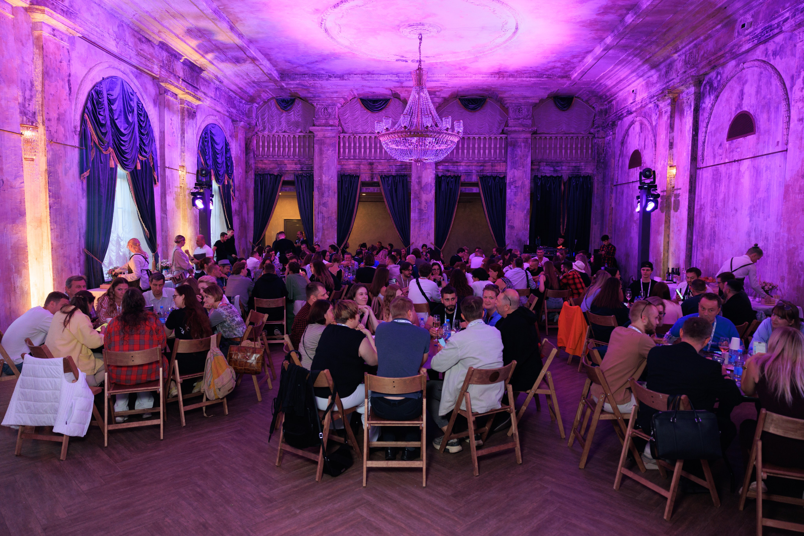 Vitamin.tools MarketingNetwork. Фотограф Александр Заломаев