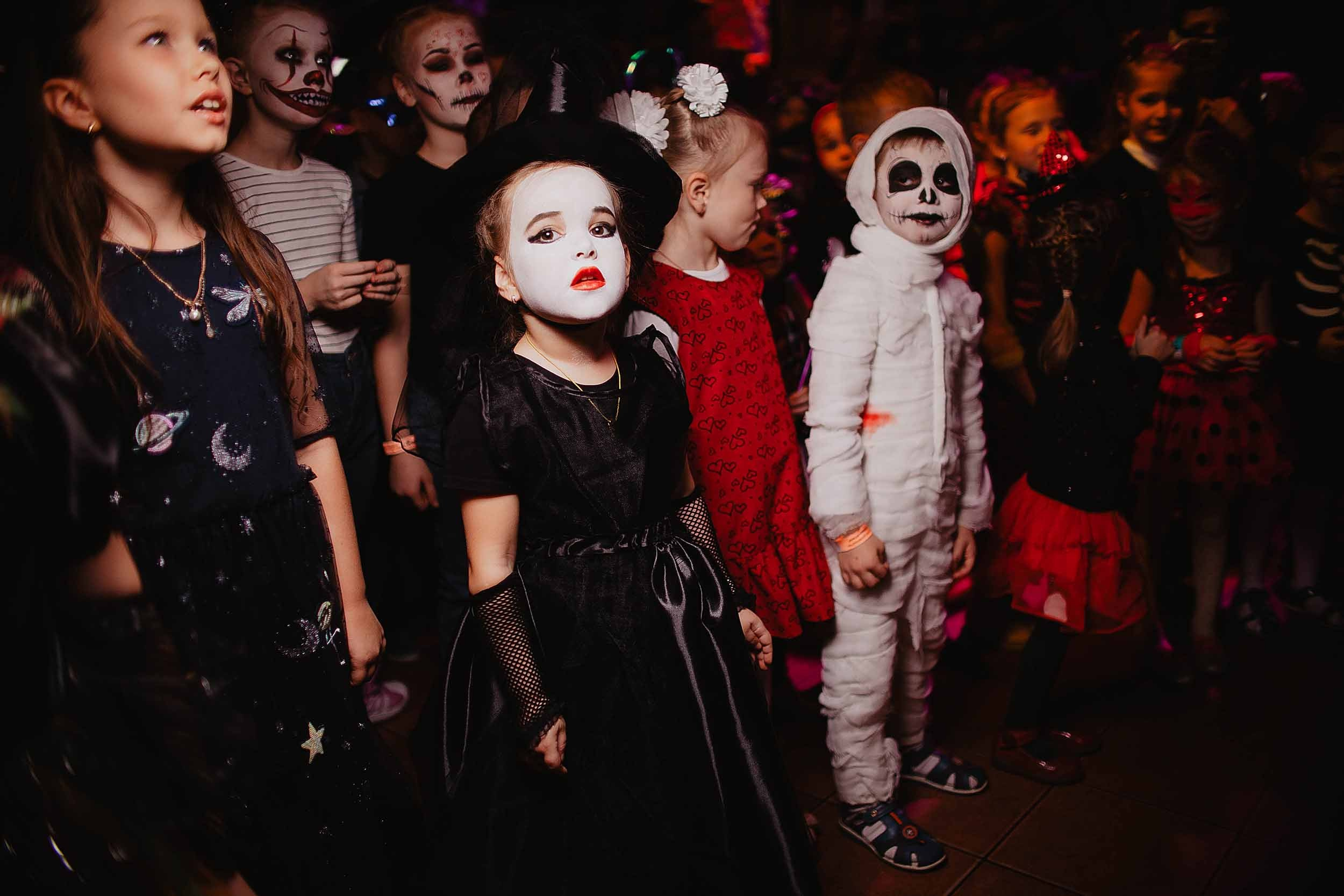 Хэллоуин в «Свои да наши». Ваш репортажный фотограф Артемий Антонов