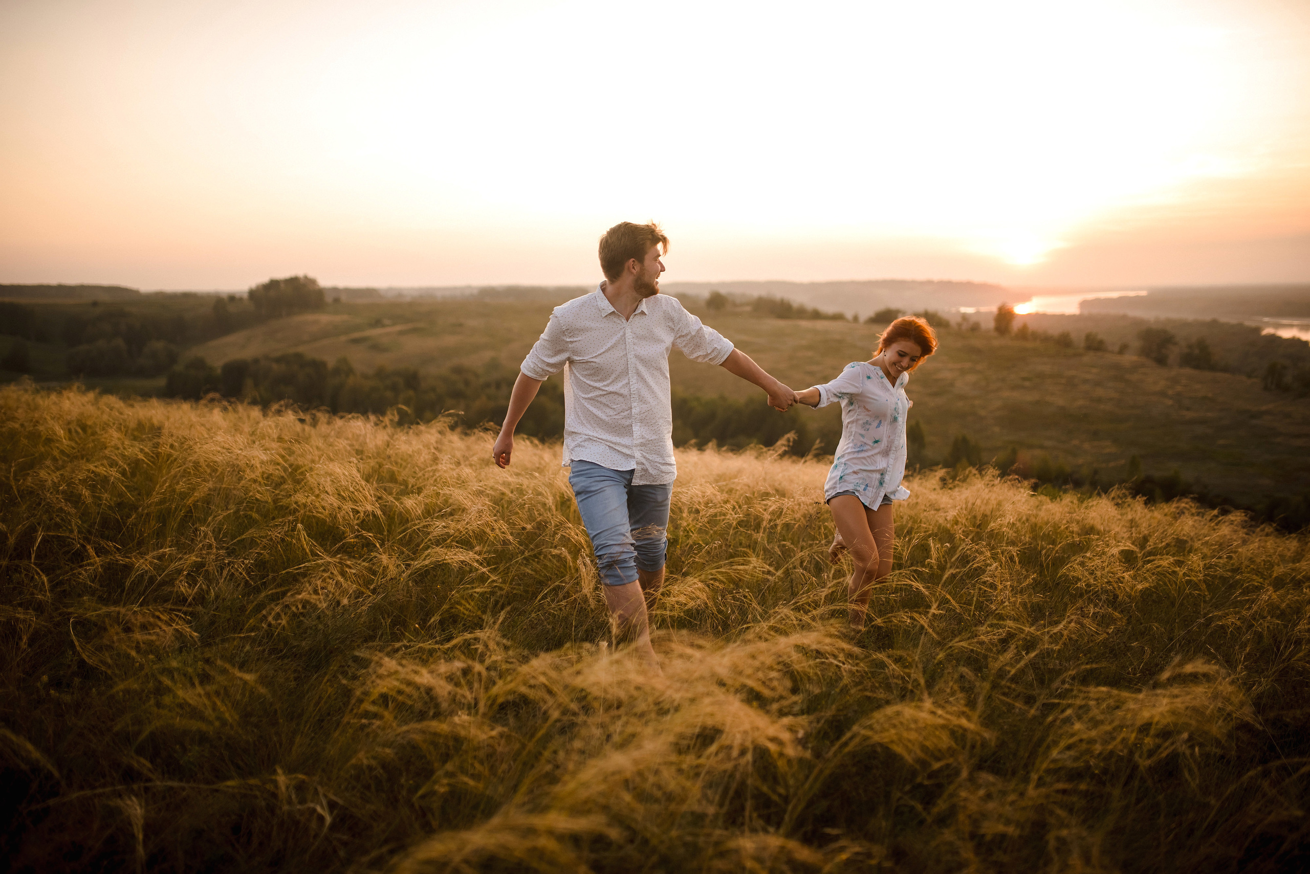 Фотосессия история любви на закате. Сергей Богомолов. Свадебный и семейный фотограф