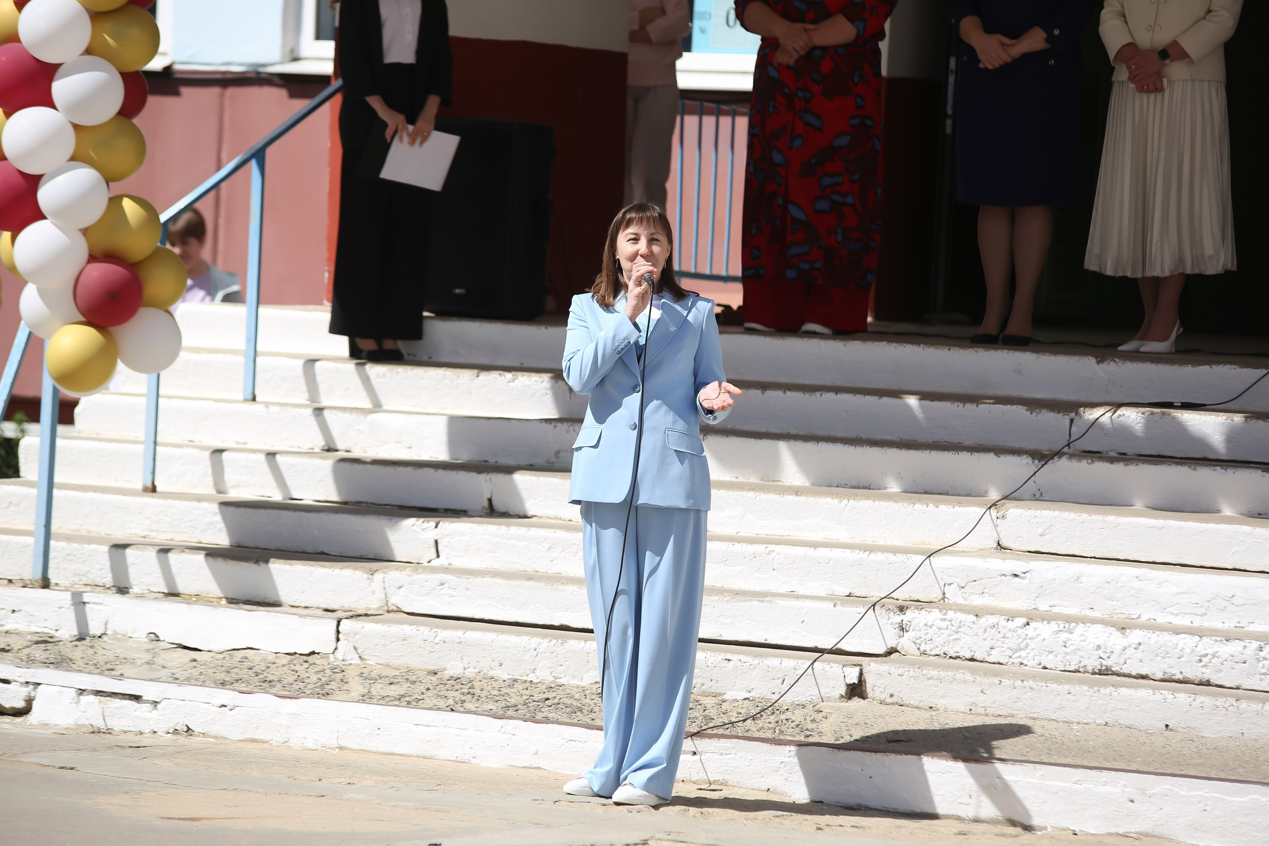 ЛИНЕЙКА «ПОСЛЕДНИЙ ЗВОНОК» 9 ШКОЛА 2024 г МЦЕНСК. ТВОЙ АЛЬБОМ / ТВОИ ПРАВИЛА