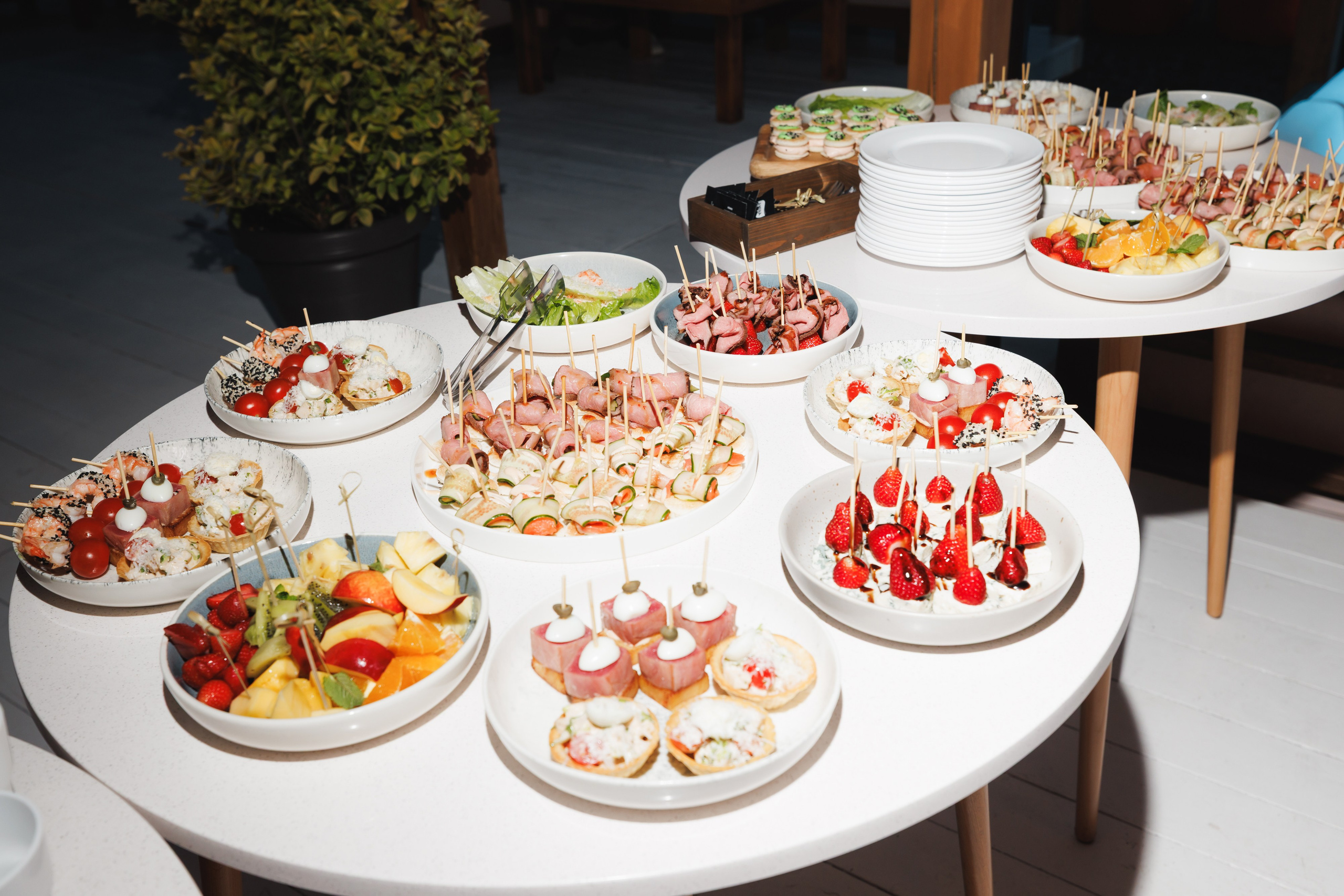 TROPICAL DISCO BIRTHDAY PARTY