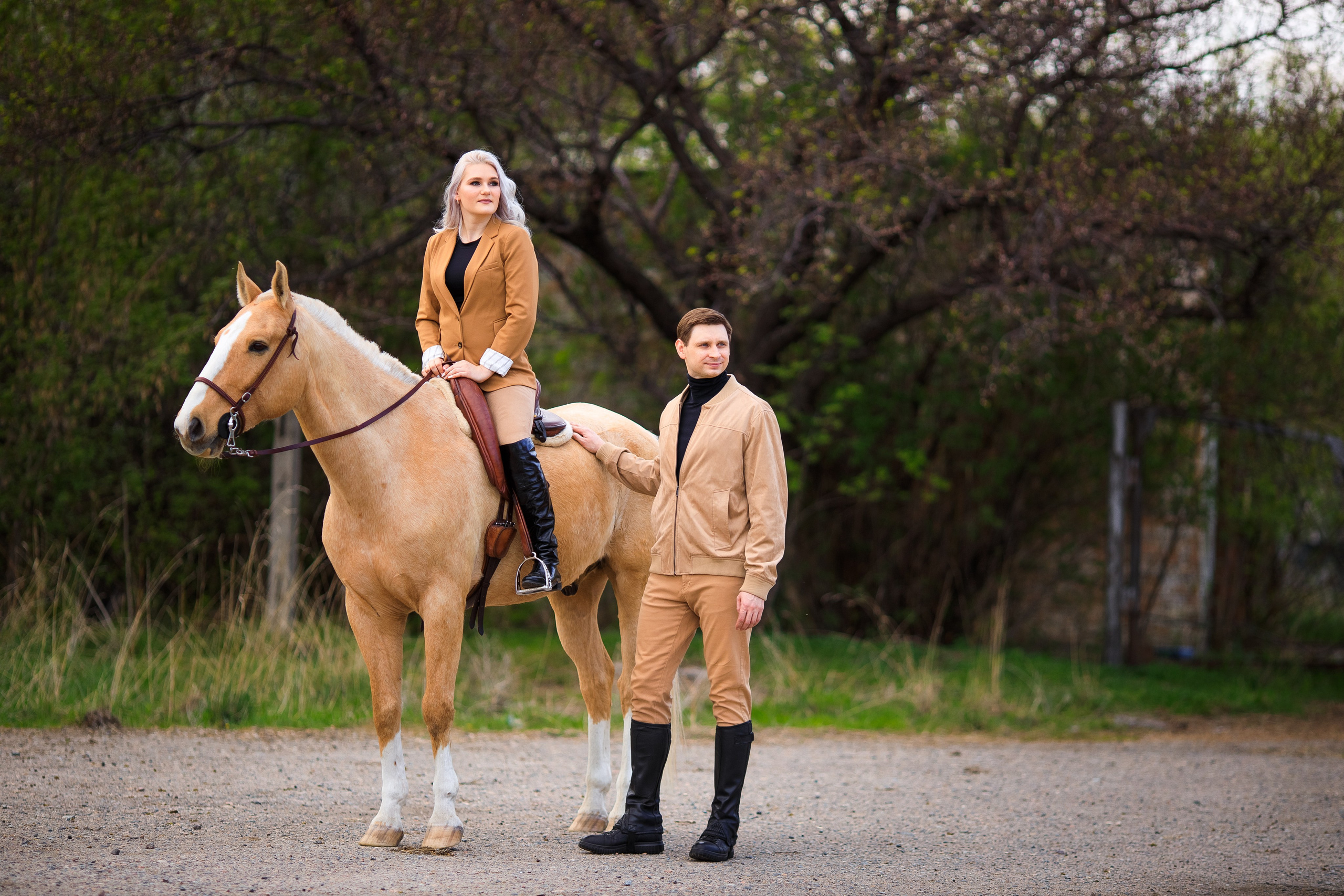 LoveStory с лошадью в Алматы. Свадебный и семейный фотограф в Алматы Алексей Балышев