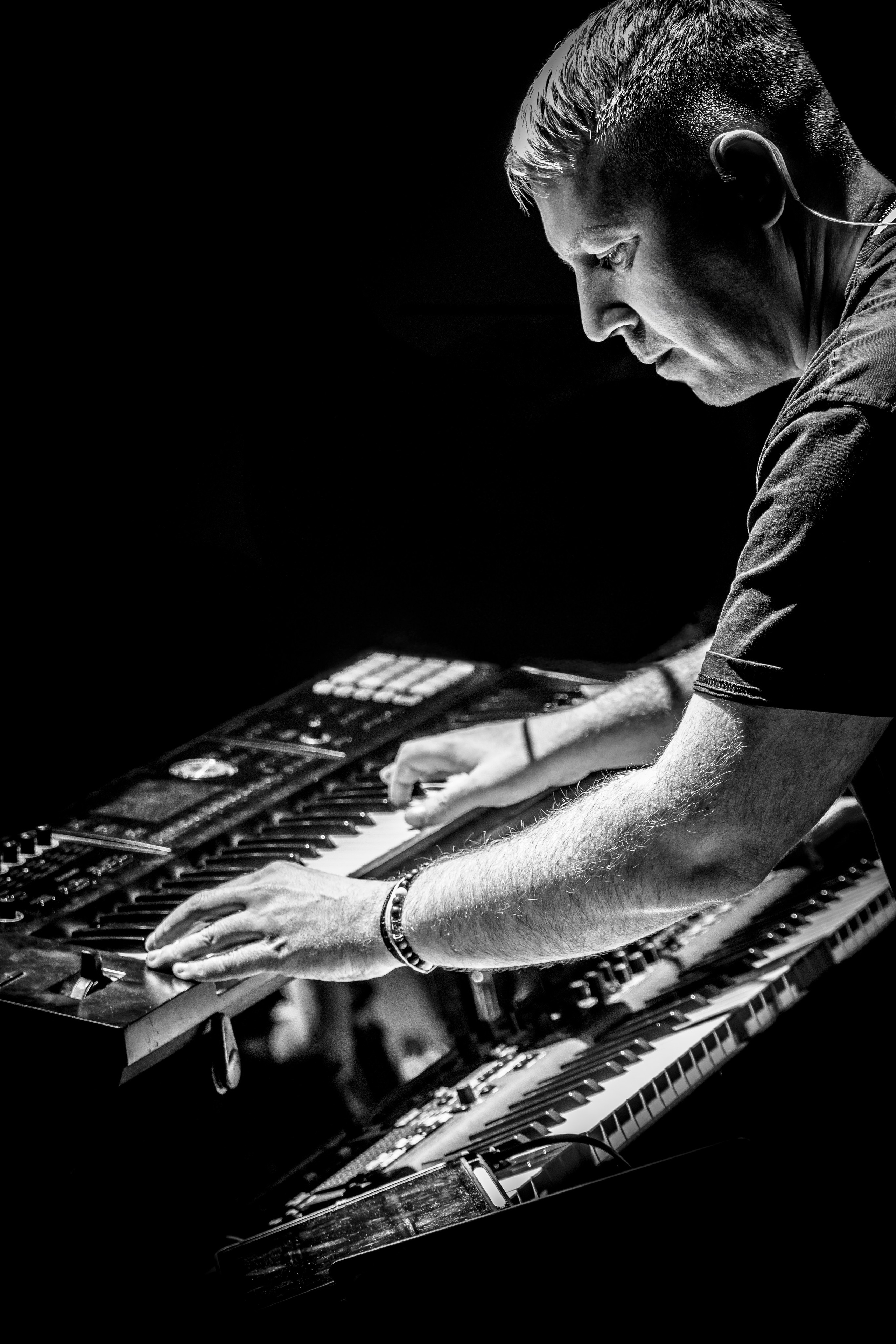 B&W. NE Cinema — backstage and reportage photography in cinema, music, Automotive and sport