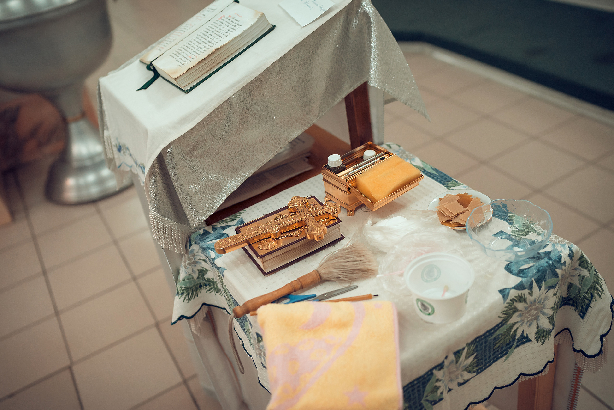 Крещение ребенка в Красноярске. Фотограф на Крещение и Венчание в Красноярске Рамазанова Юлия