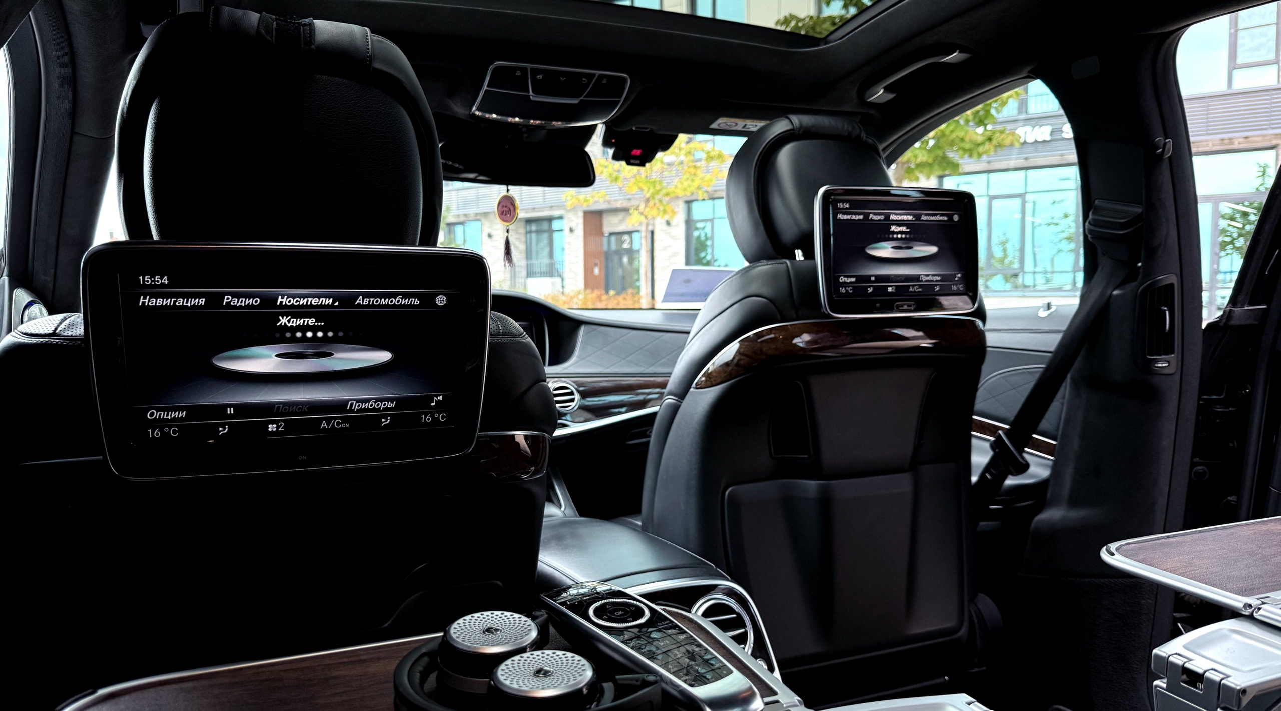 Услуги. Аренда премиум автомобилей в Астрахани